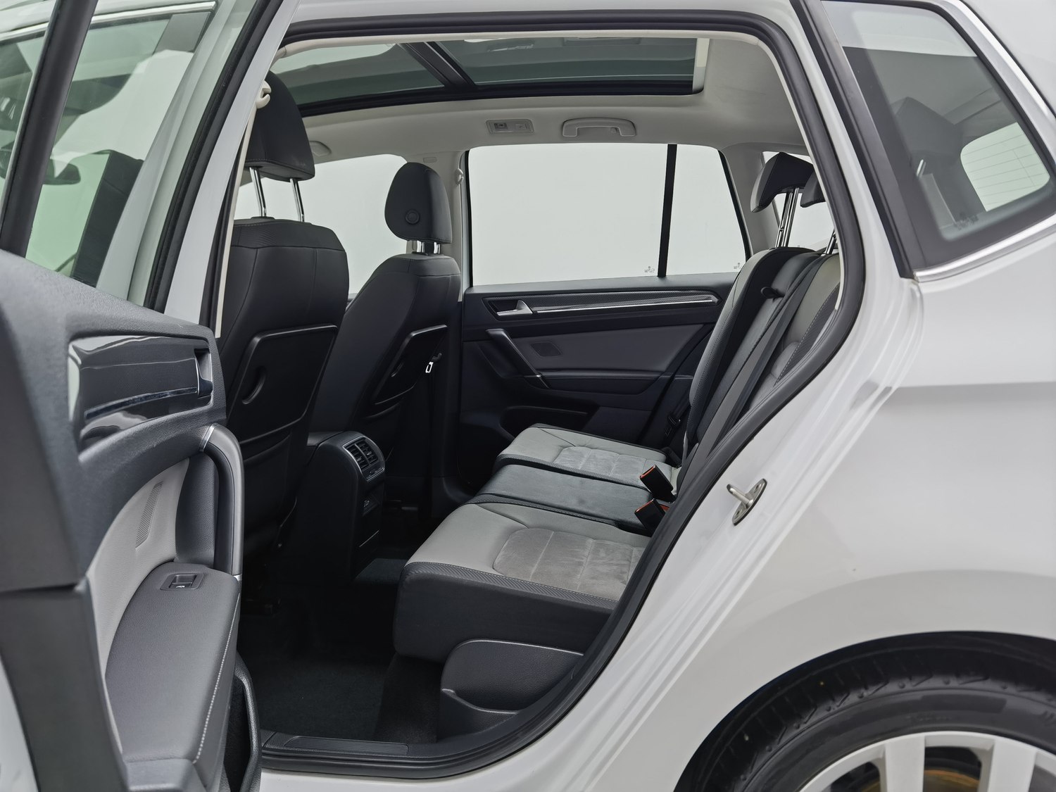 Used Volkswagen Golf Sportsvan 2019 1.4 AT