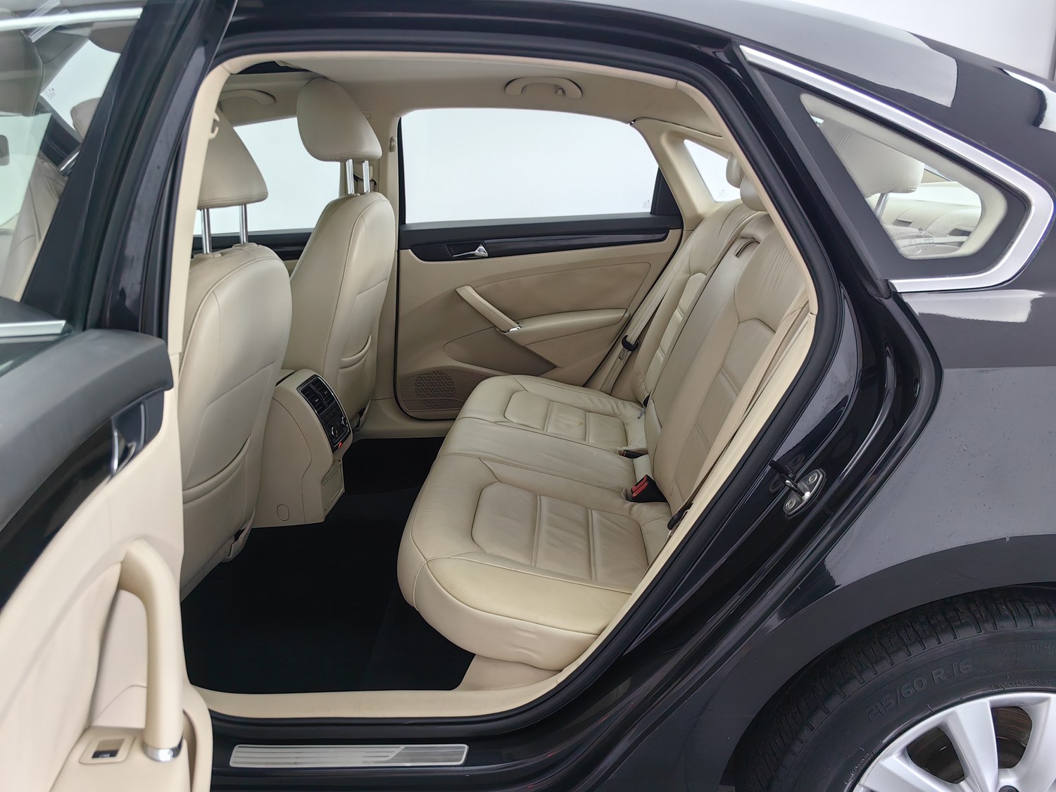 Used Volkswagen Passat 2014 1.8 AT
