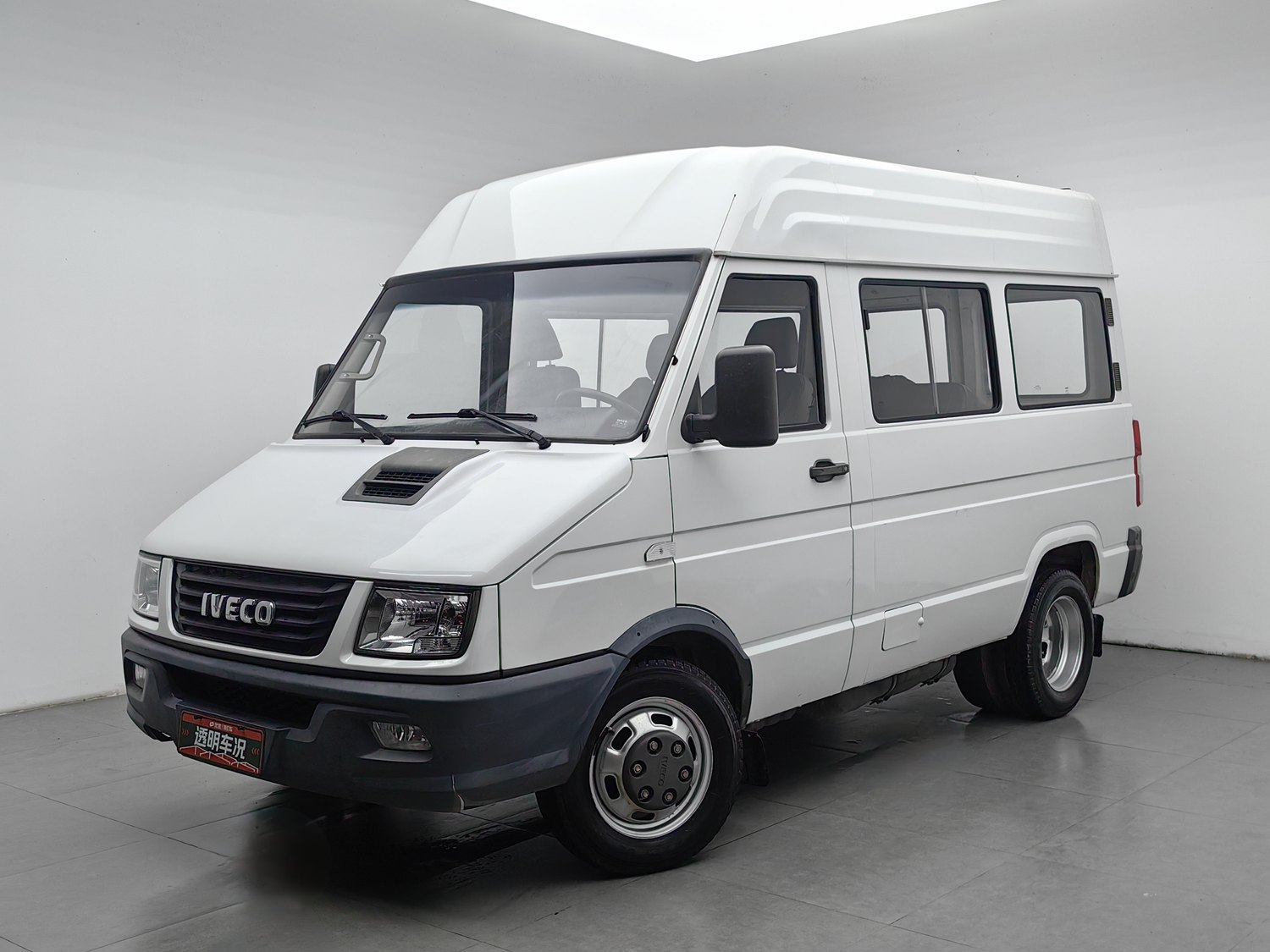Used Iveco Daily 2021 2.5 MT