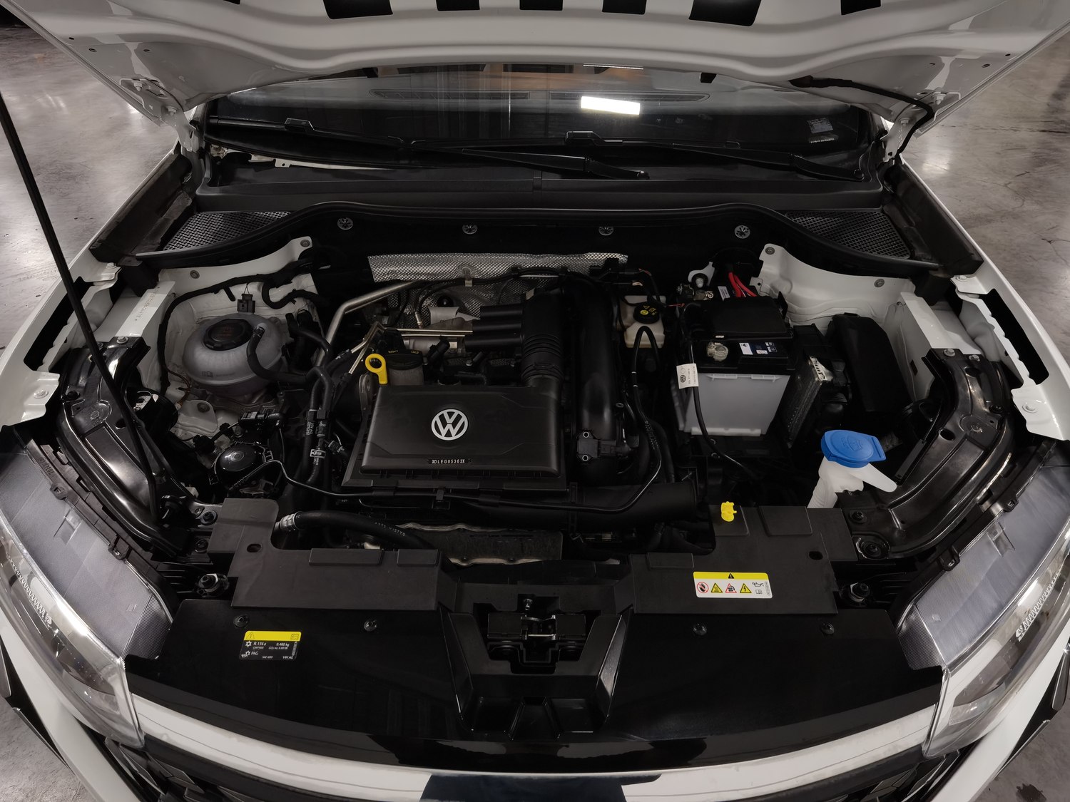 Used Jetta VS5 2023 1.4 AT