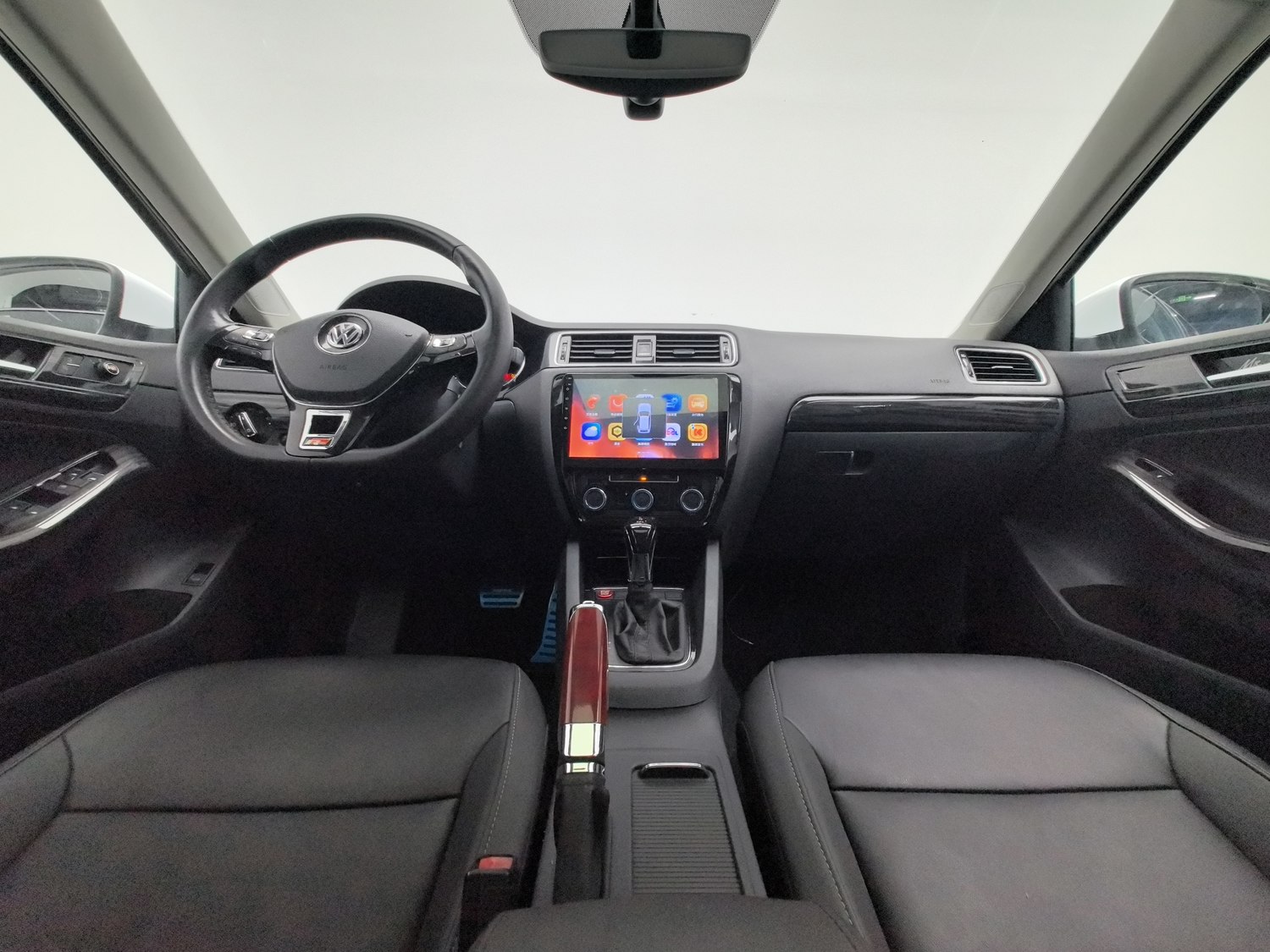 Used Volkswagen Sagitar 2018 1.6 AT