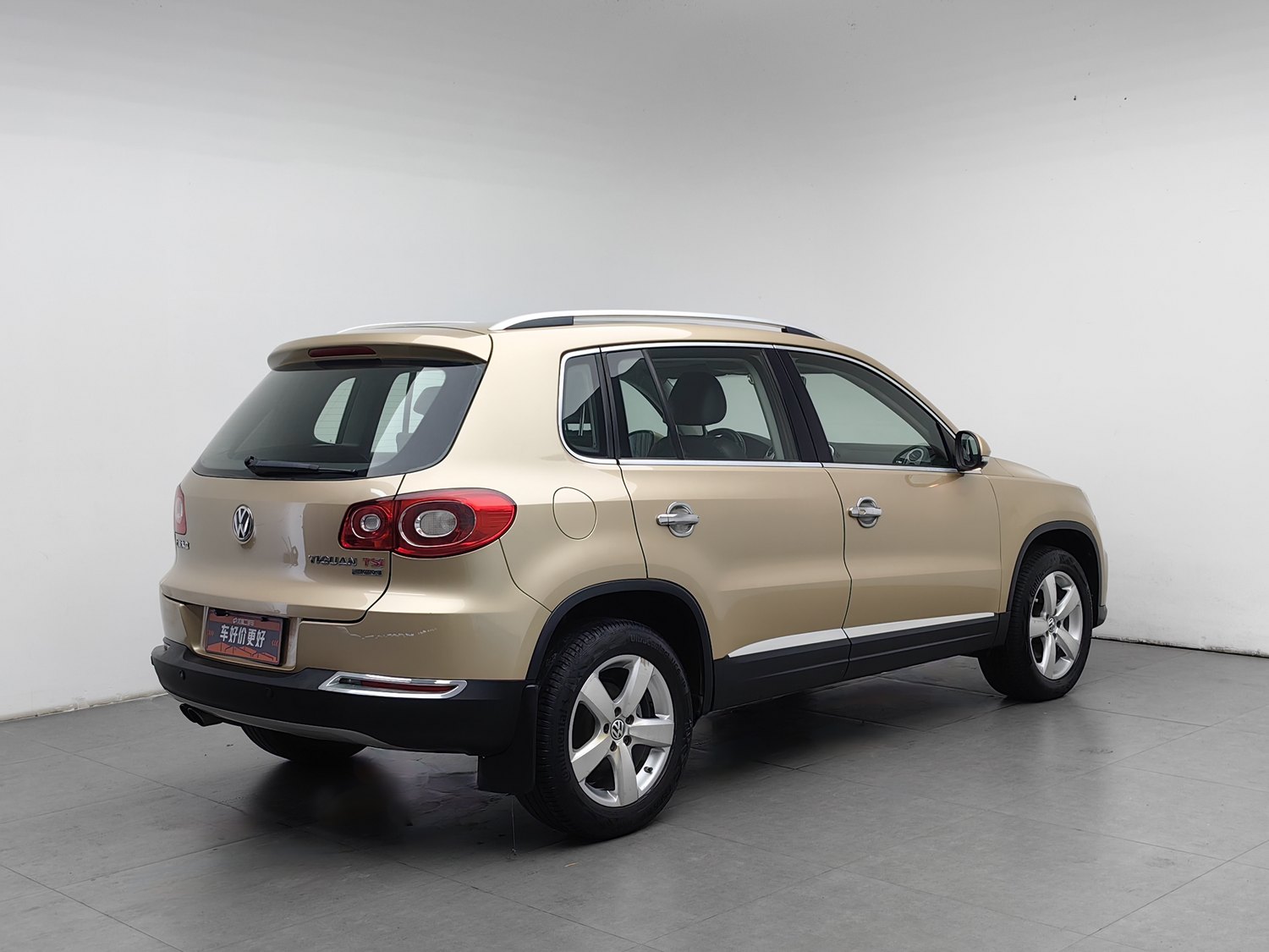 Used Volkswagen Tiguan 2012 2.0 AT