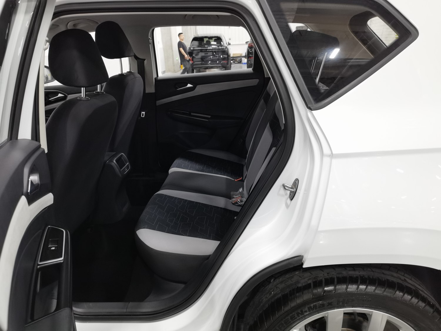 Used Jetta VS5 2023 1.4 AT