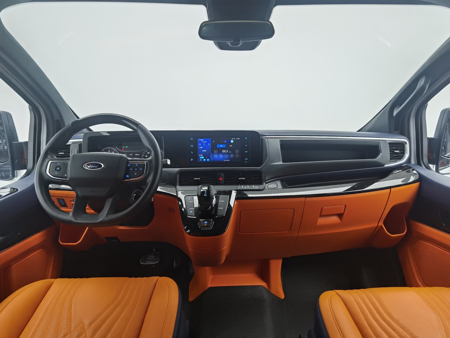 Used Ford Transit 2023 2.0 AT