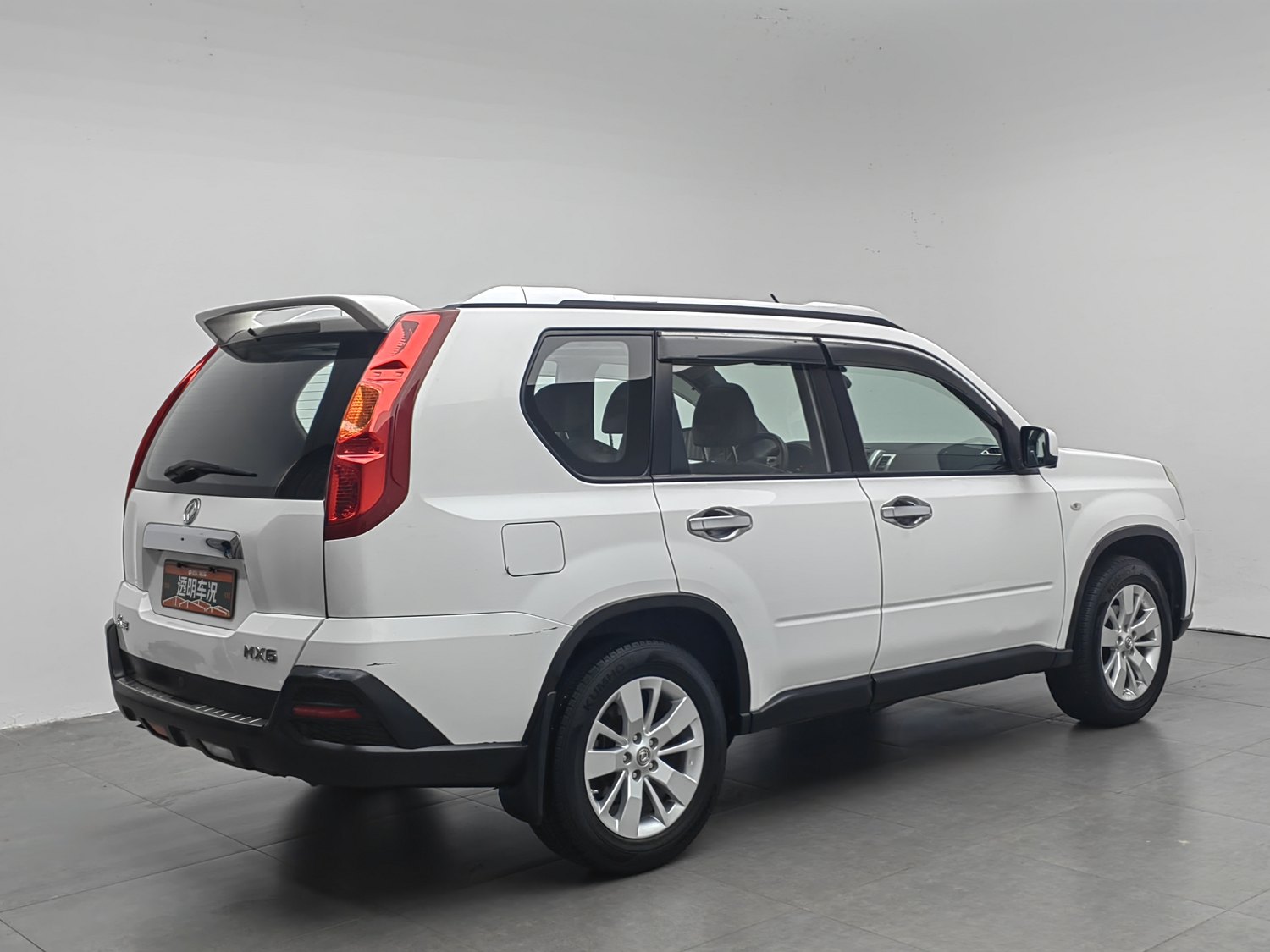 Used Dongfeng Fengdu MX6 2015 2.0 AT