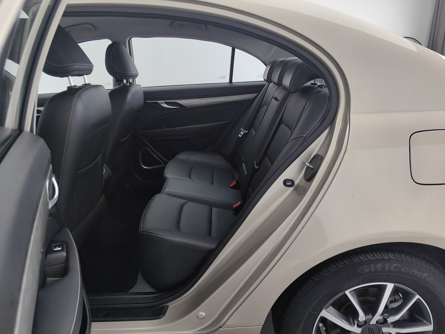 Used Geely Emgrand 2019 1.5 AT