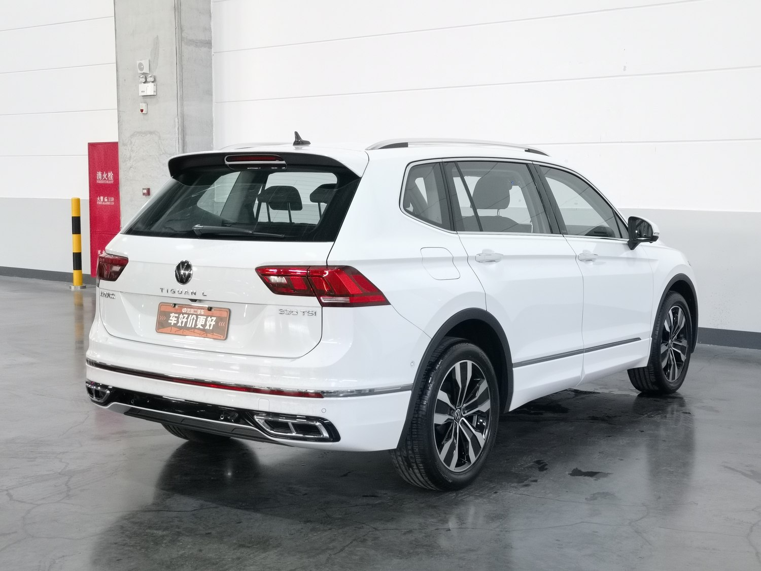 Used Volkswagen Tiguan L 2024 2.0 AT