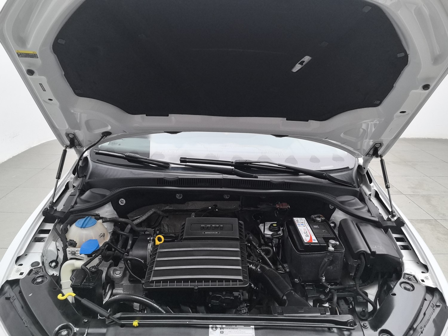 Used Volkswagen Sagitar 2018 1.6 AT