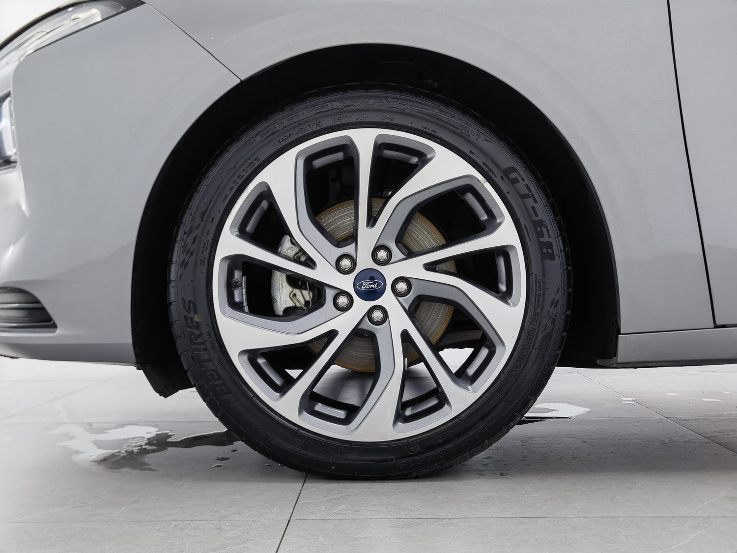 Used Ford Mondeo 2022 2.0 AT