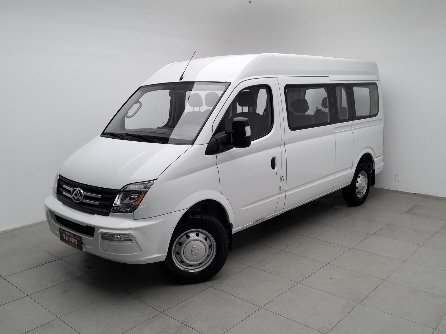 Used SAIC MAXUS V80 2023 2.0 MT