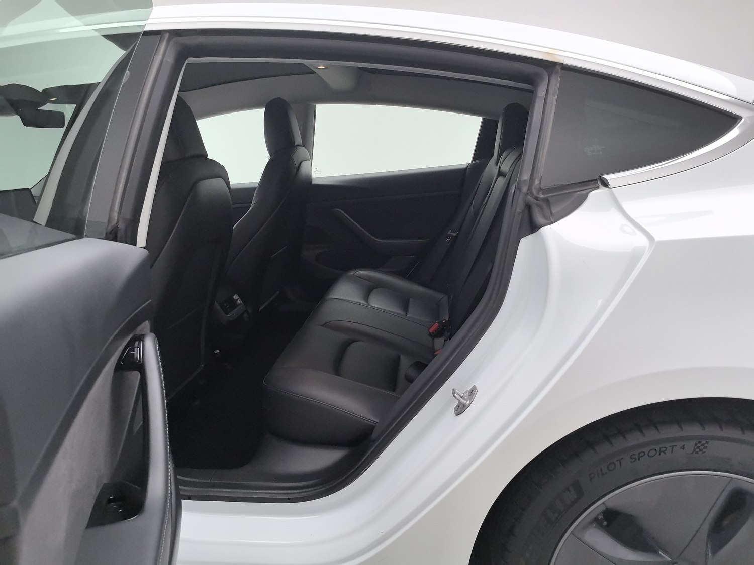 Used Tesla Model 3 2019