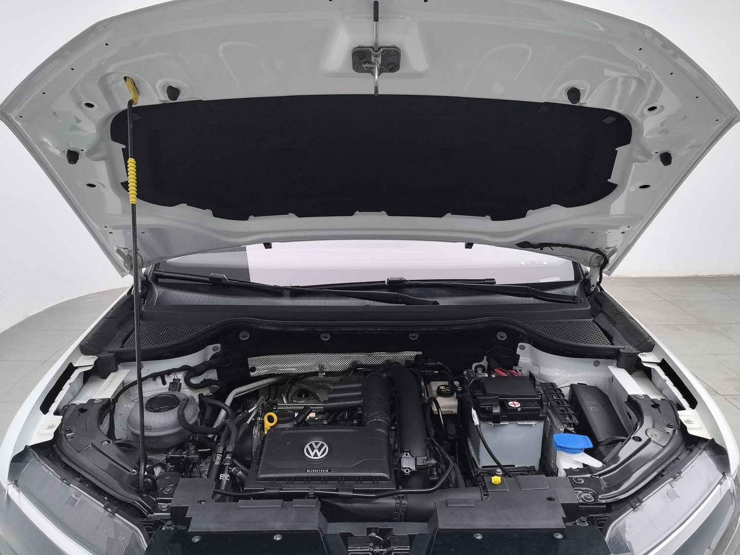 Used Jetta VS5 2022 1.4 AT