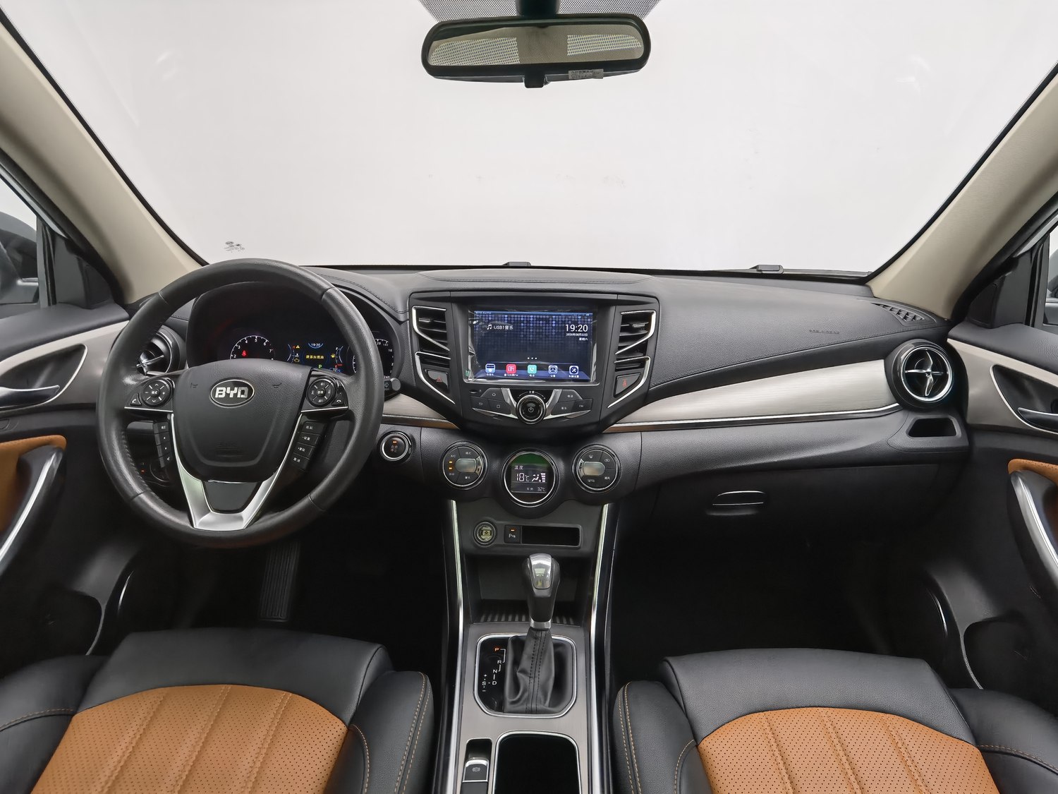 Used BYD Song 2016 2.0 AT