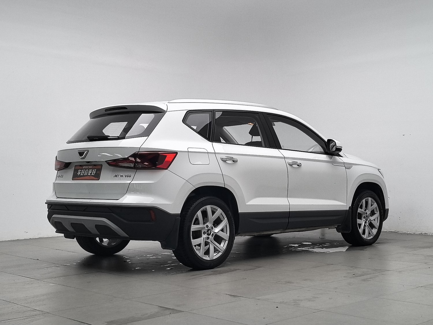 Used Jetta VS5 2022 1.4 AT