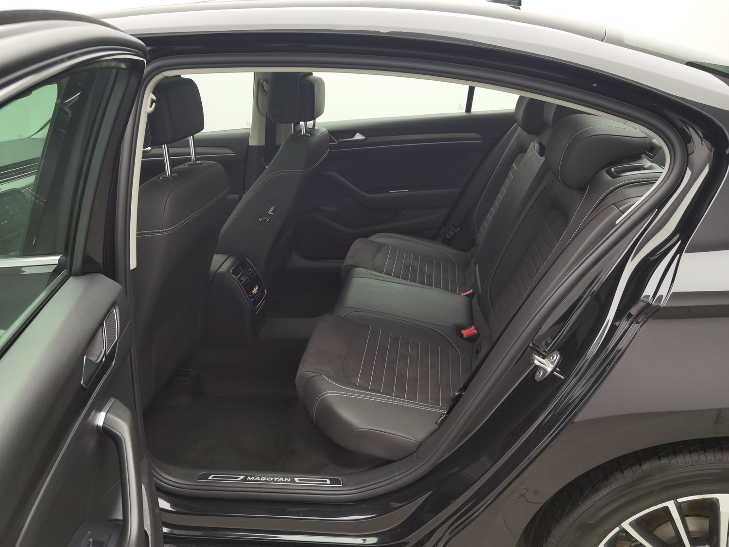 Used Volkswagen Magotan 2020 2.0 AT