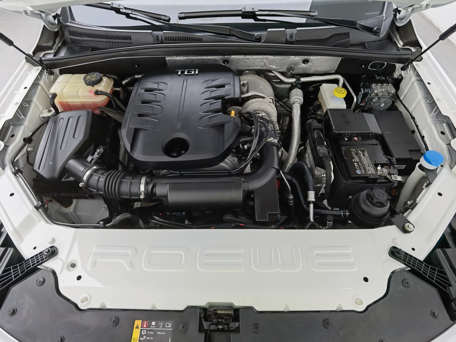 Used Roewe RX8 2019 2.0 AT