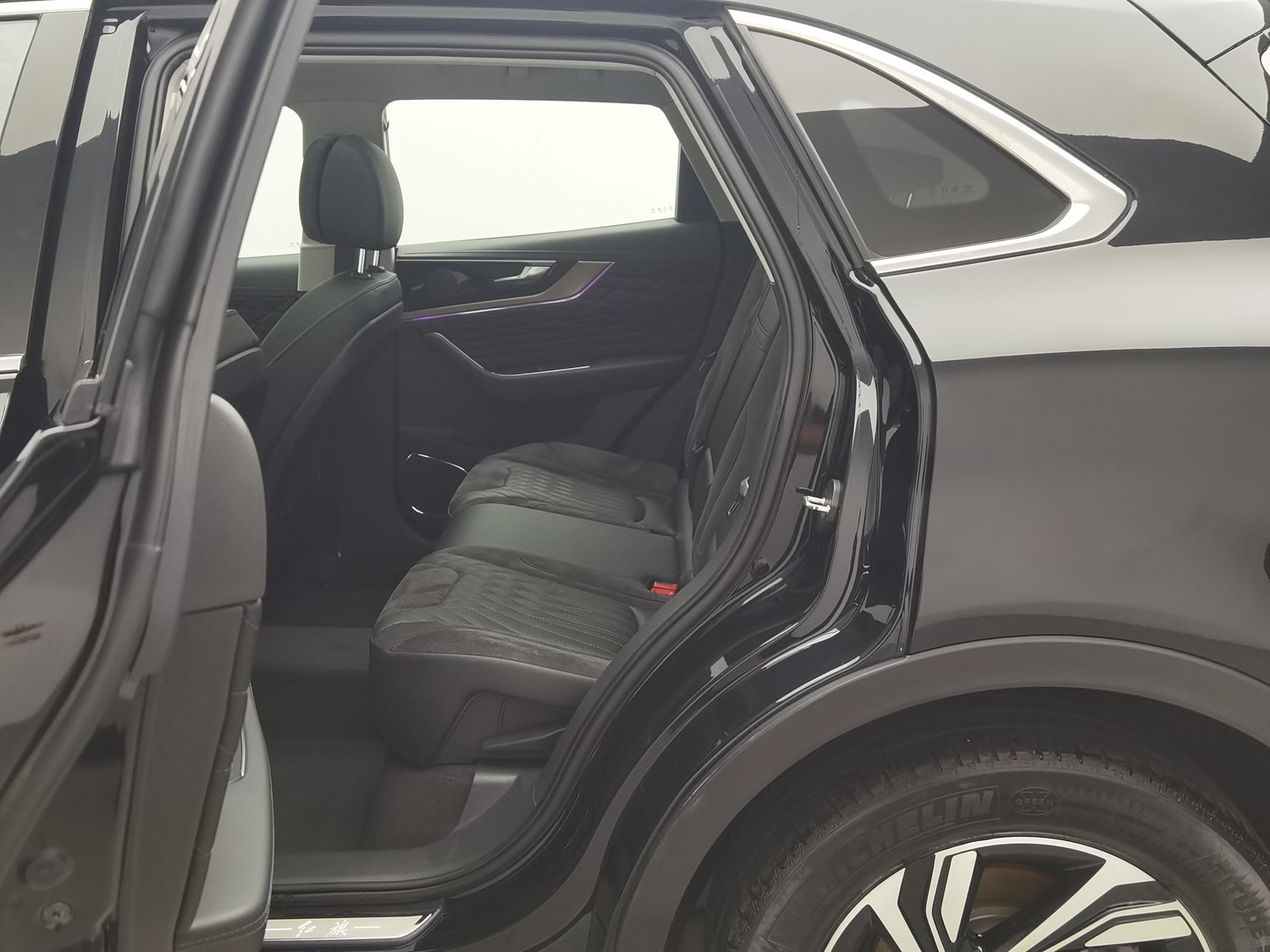 Used Hongqi HS5 2022 2.0 AT