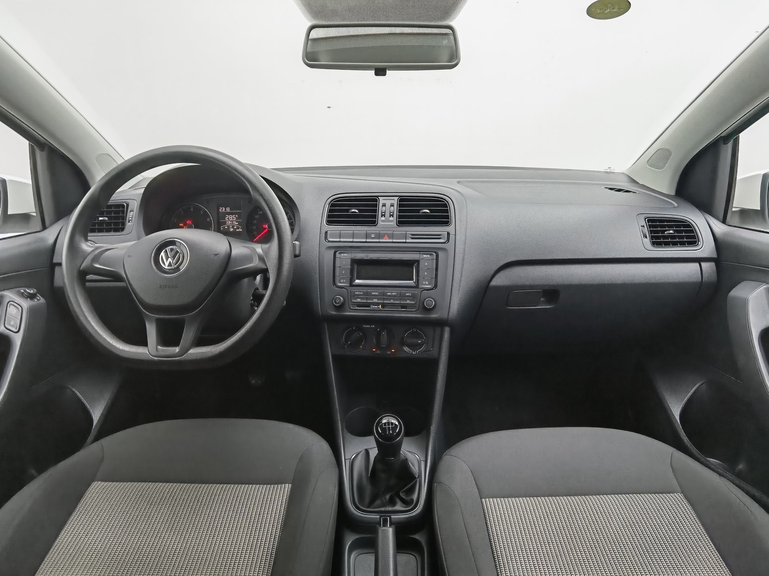 Used Volkswagen Polo 2016 1.4 MT
