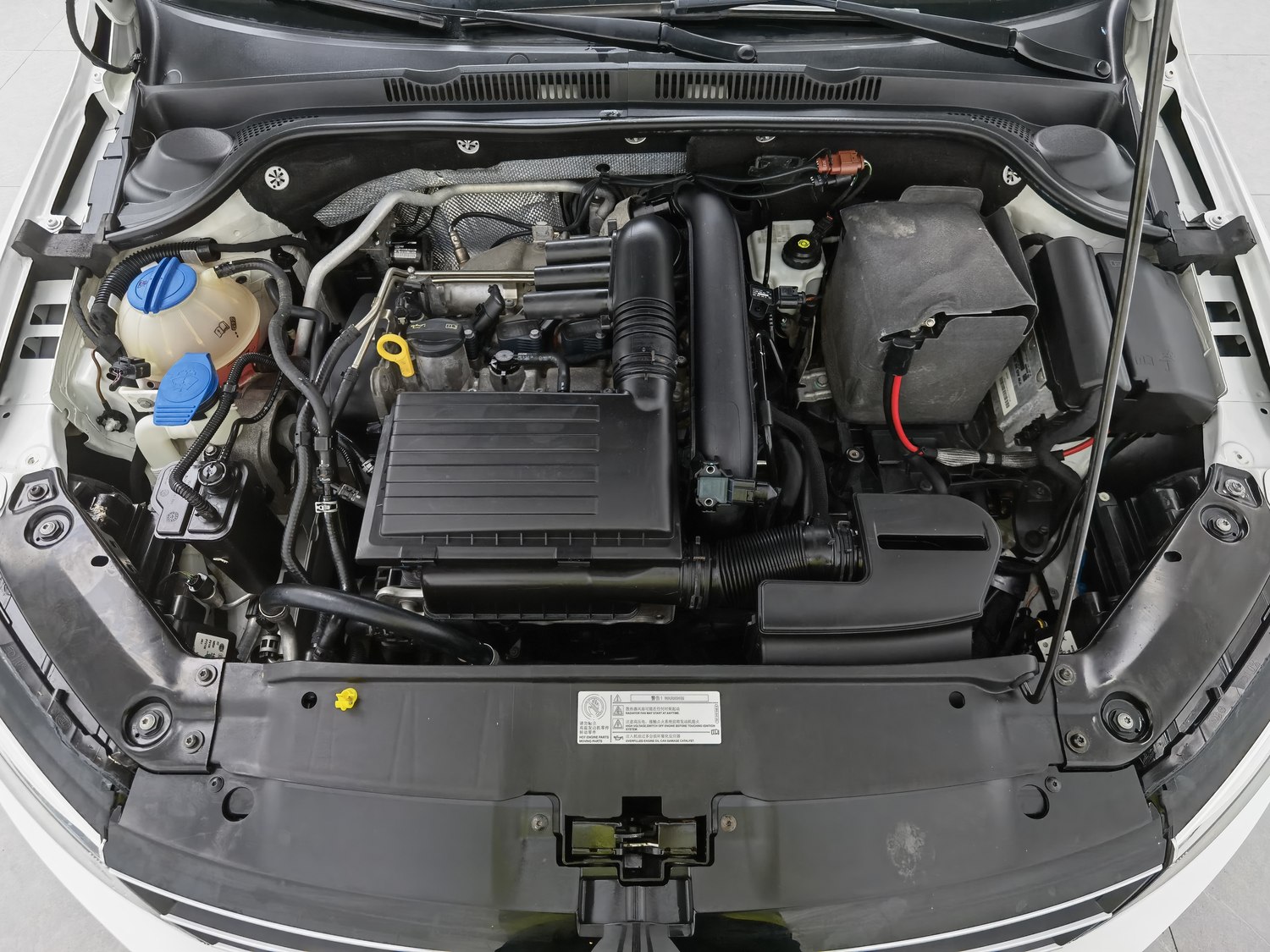 Used Volkswagen Sagitar 2017 1.4 AT