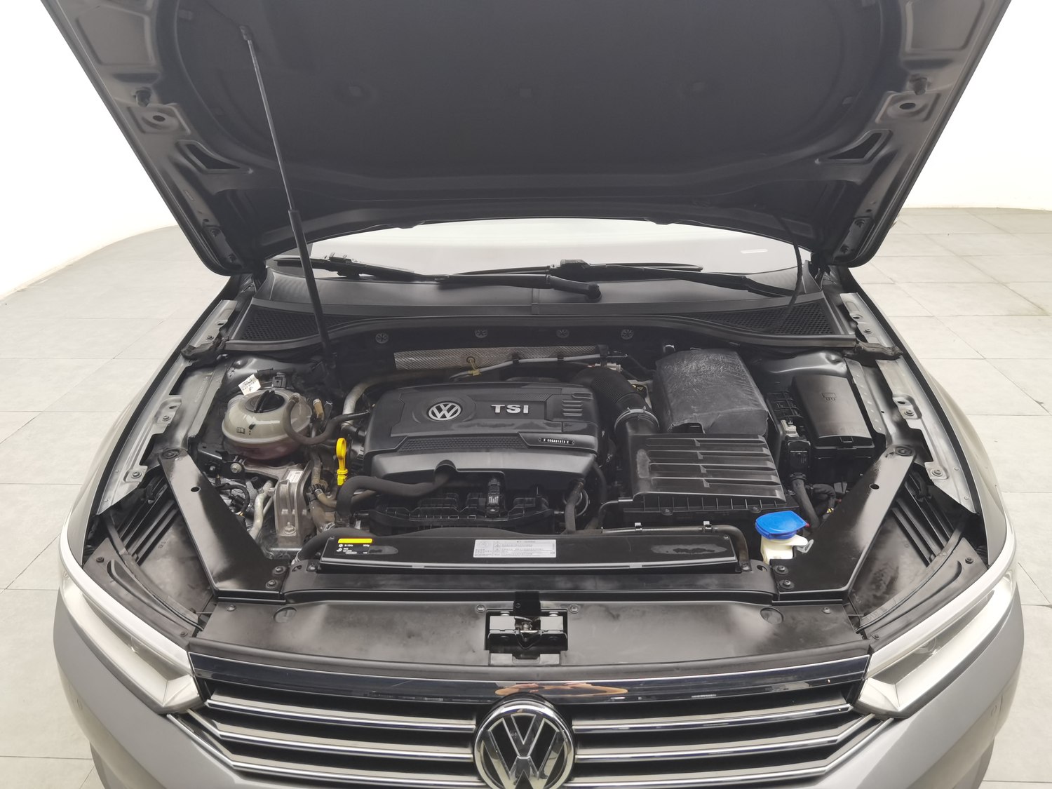 Used Volkswagen Magotan 2017 2.0 AT