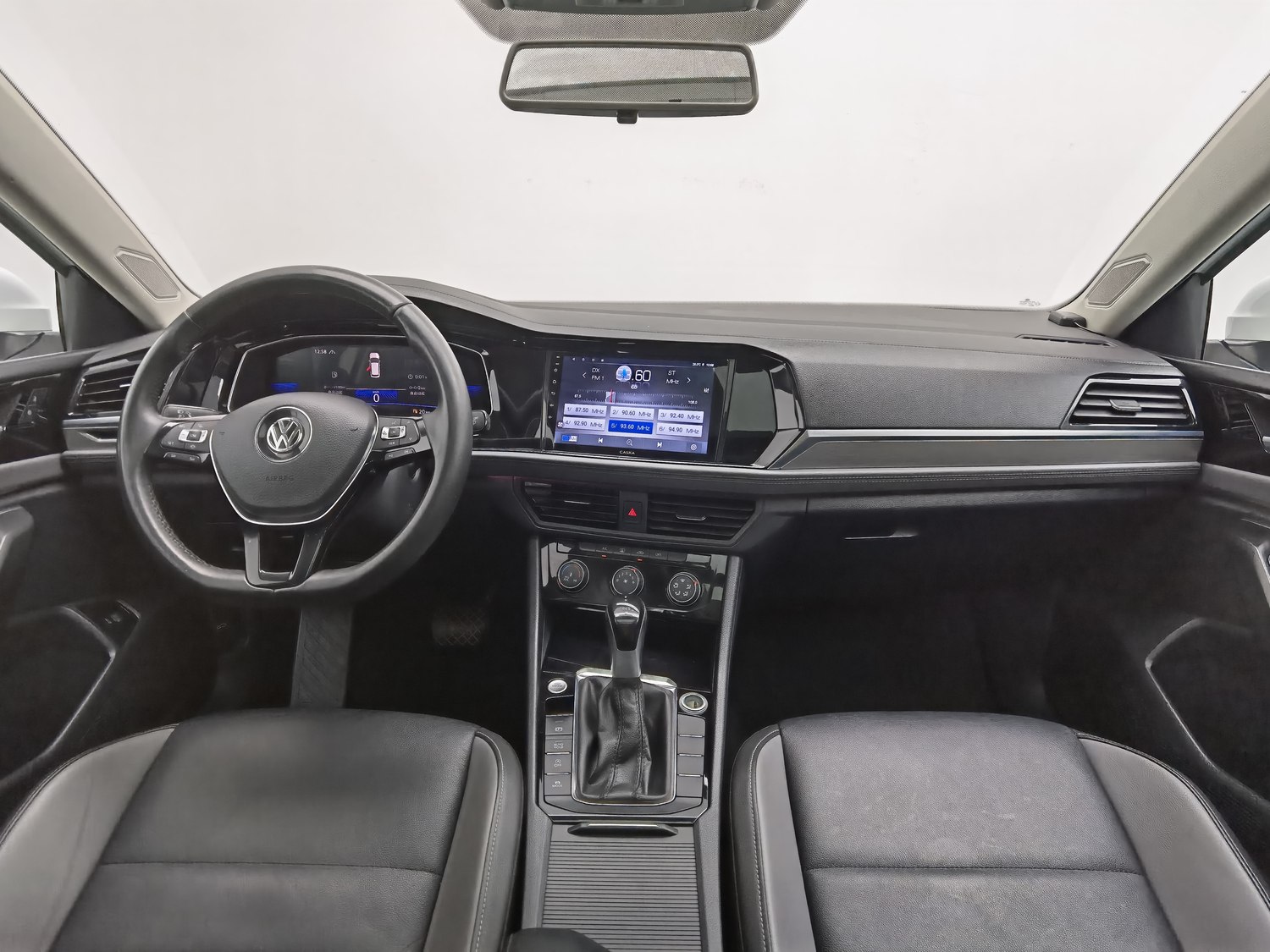 Used Volkswagen Sagitar 2021 1.4 AT