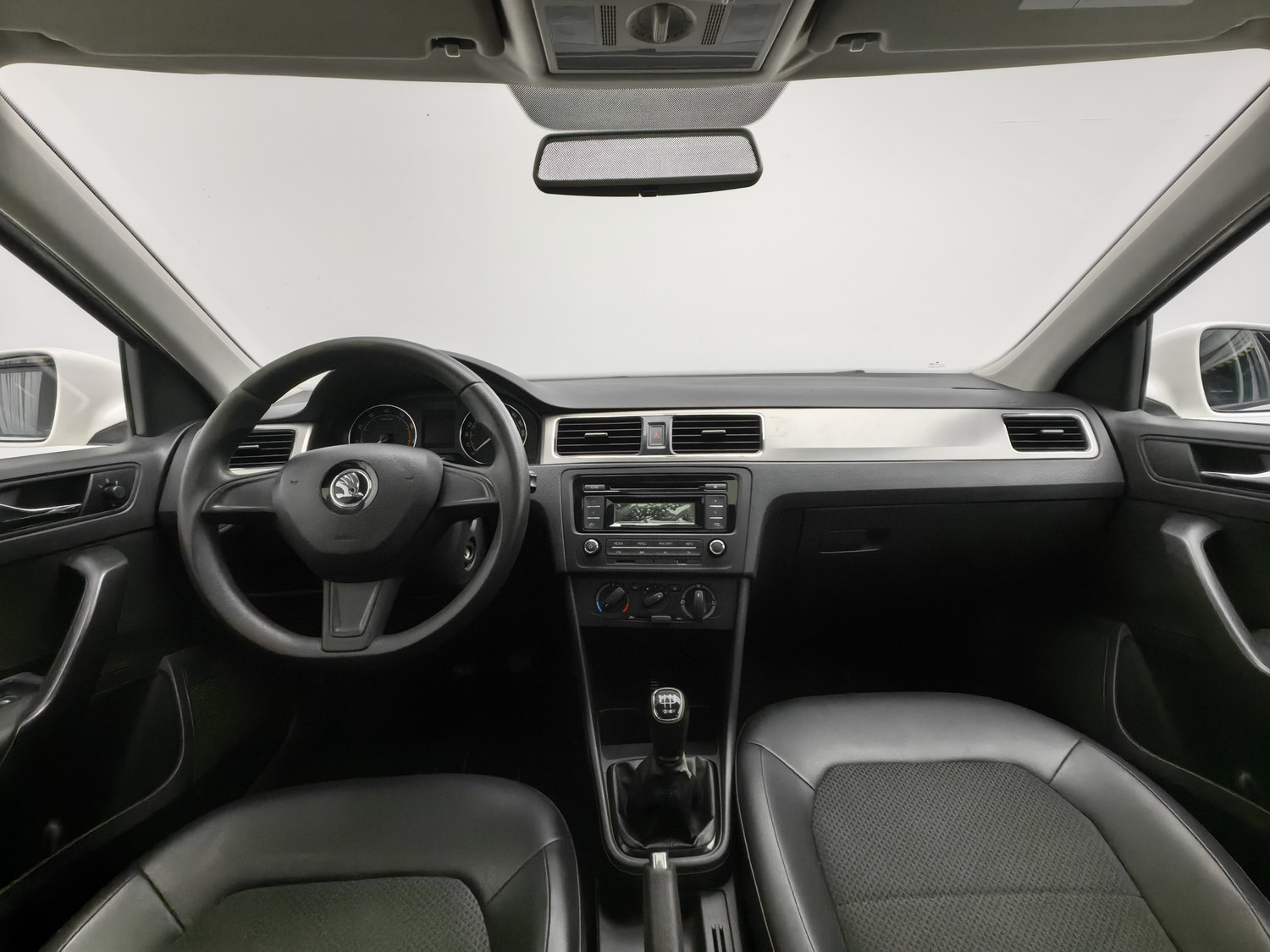 Used Skoda Rapid Spaceback 2014 1.6 MT