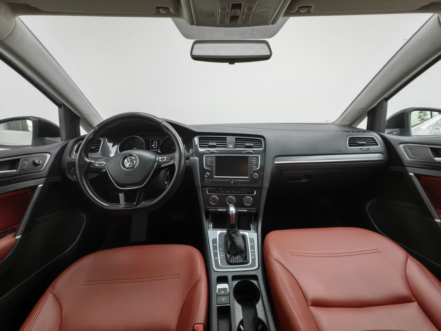 Used Volkswagen Golf 2017 1.4 AT