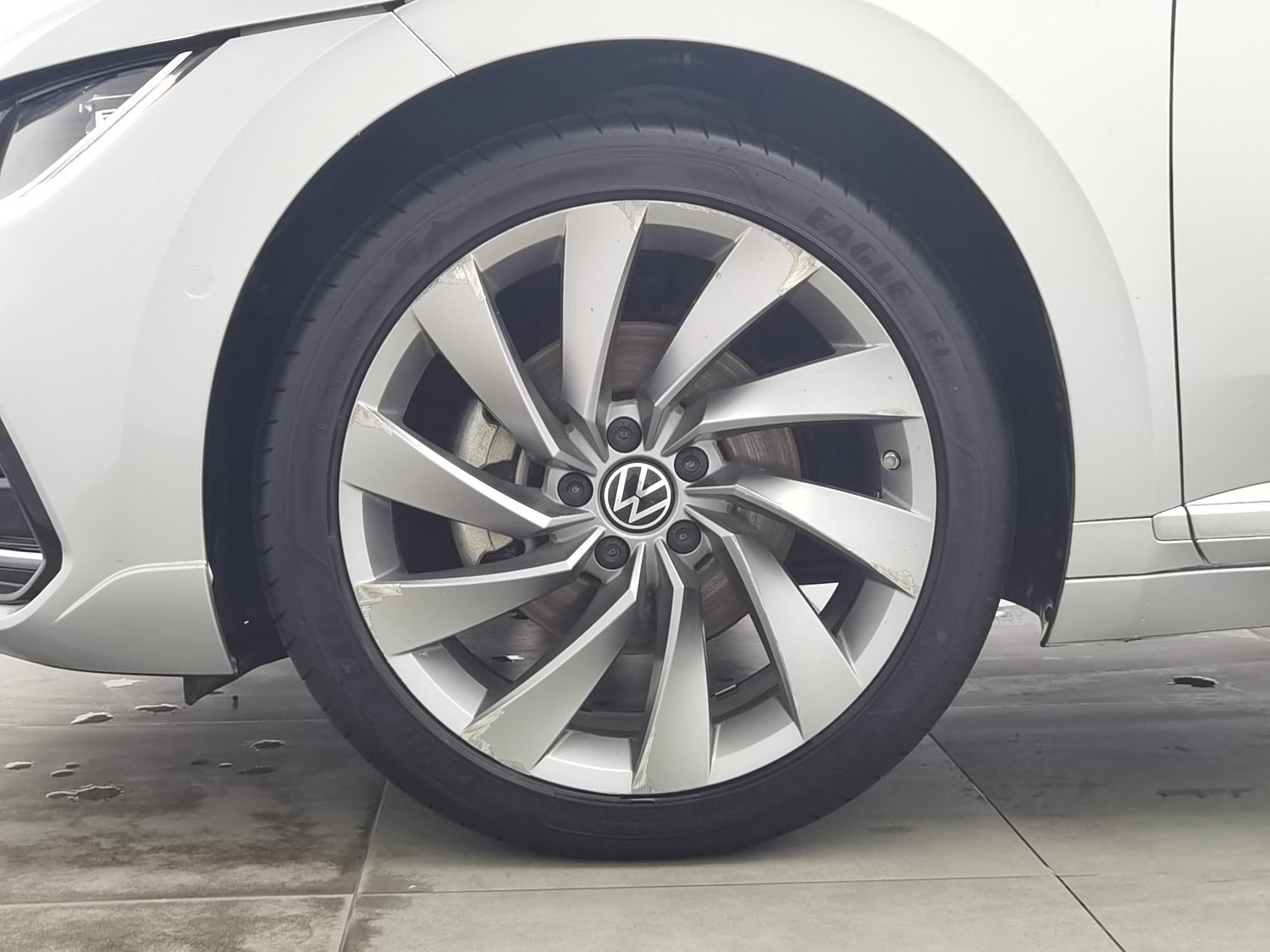 Used Volkswagen CC 2023 2.0 AT