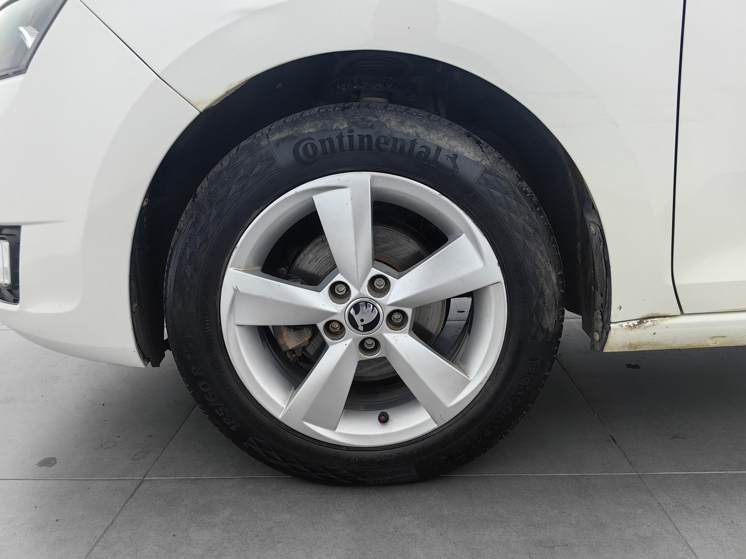 Used Skoda Rapid Spaceback 2014 1.6 MT