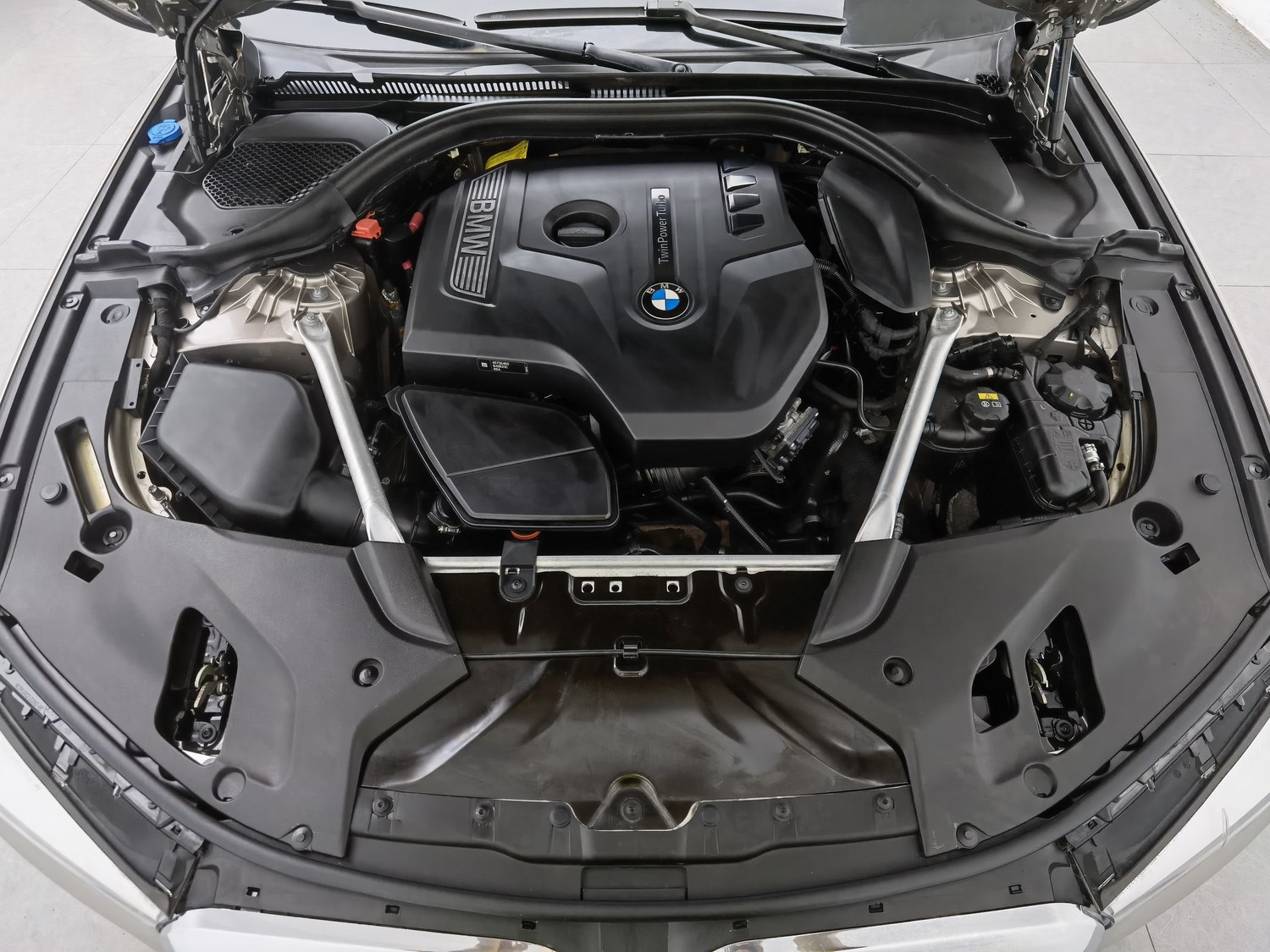 Used BMW THE5 2018 2.0 AT