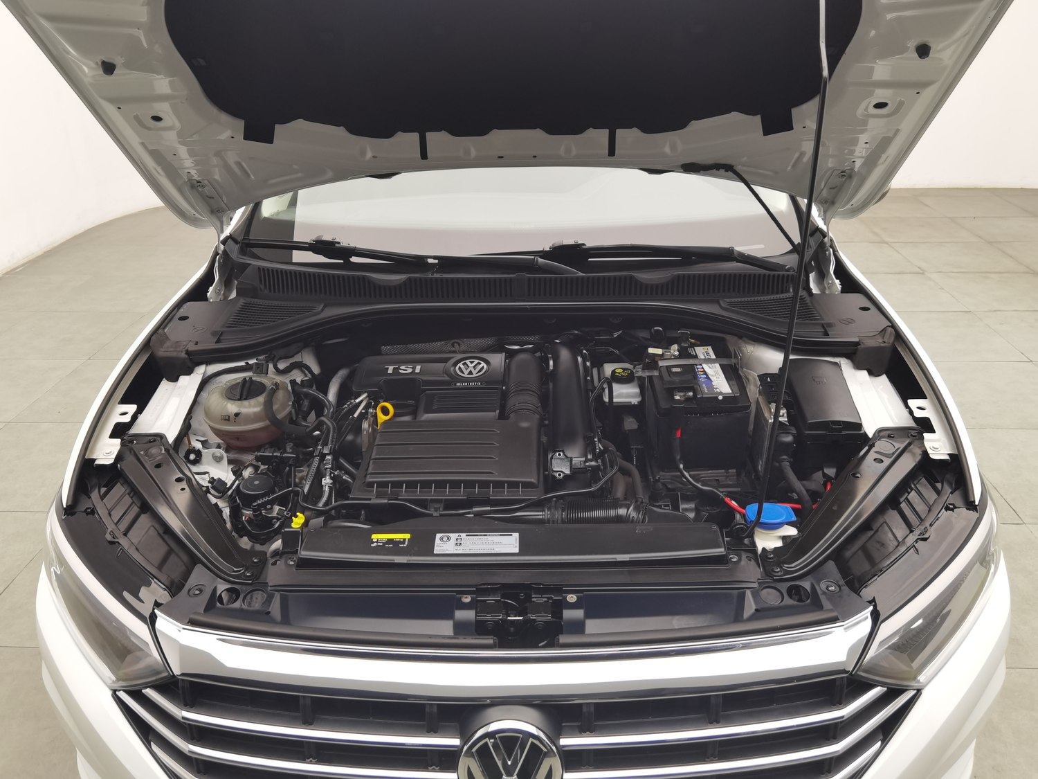 Used Volkswagen Sagitar 2020 1.2 AT