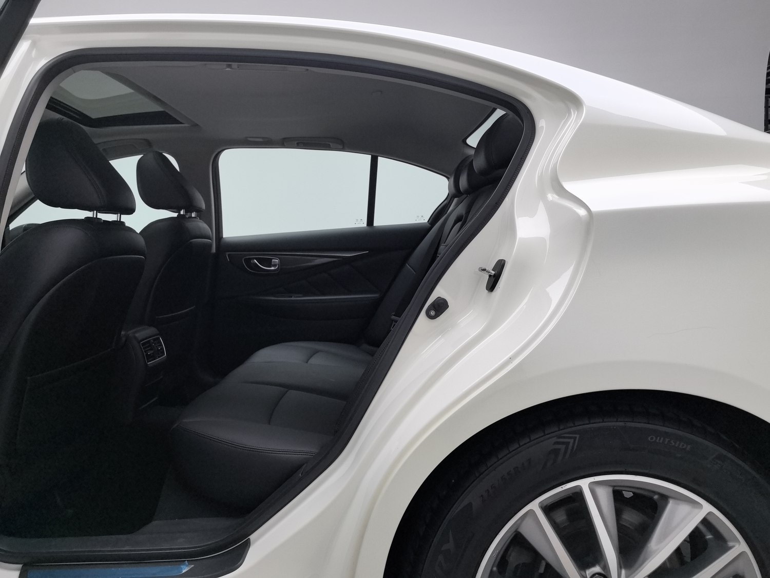 Used Infiniti Q50L 2018 2.0 AT