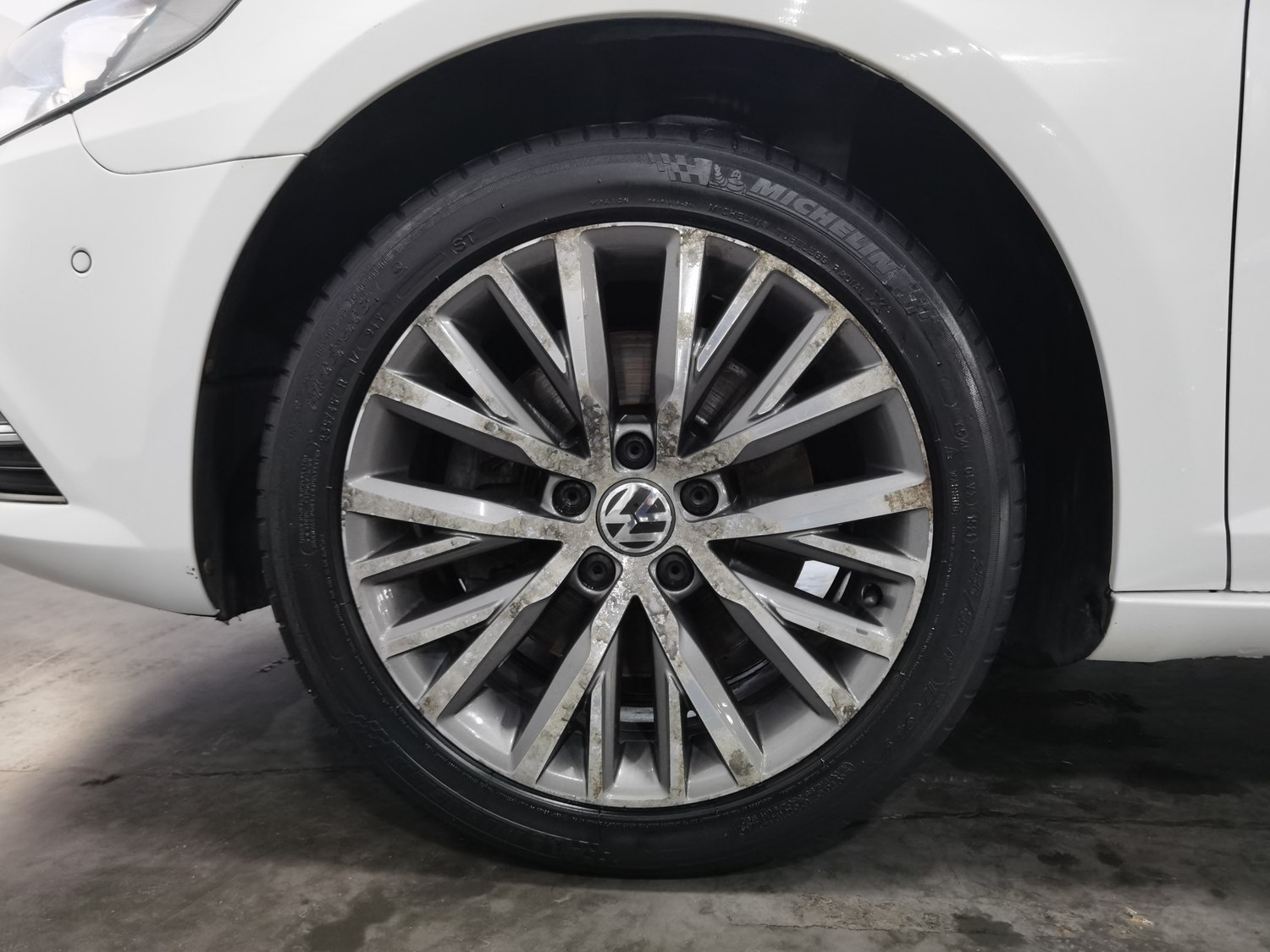 Подержанный Volkswagen CC 2016 года выпуска, 1.8 AT