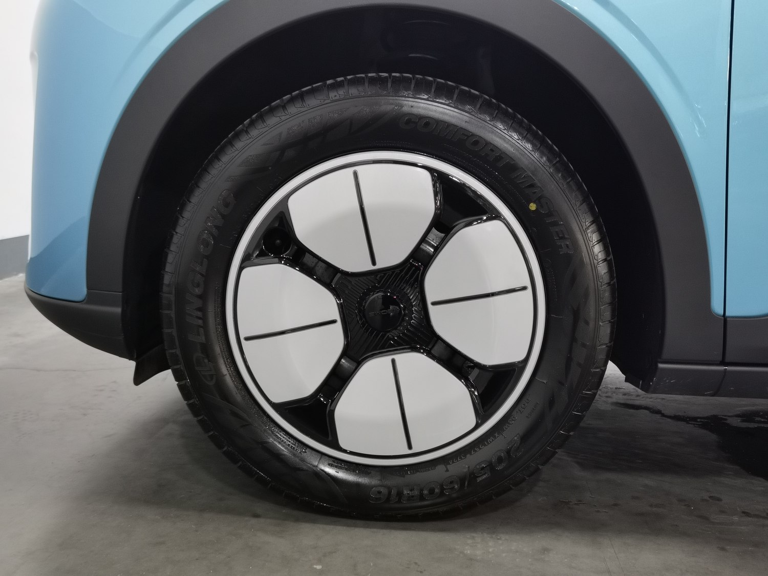 Used Geely Galaxy Wish 2025