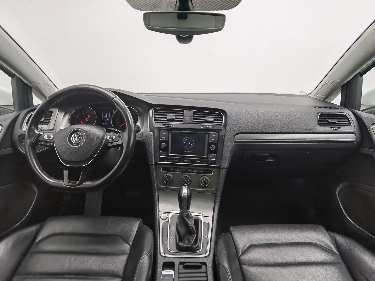 Used Volkswagen Golf 2016 1.4 AT