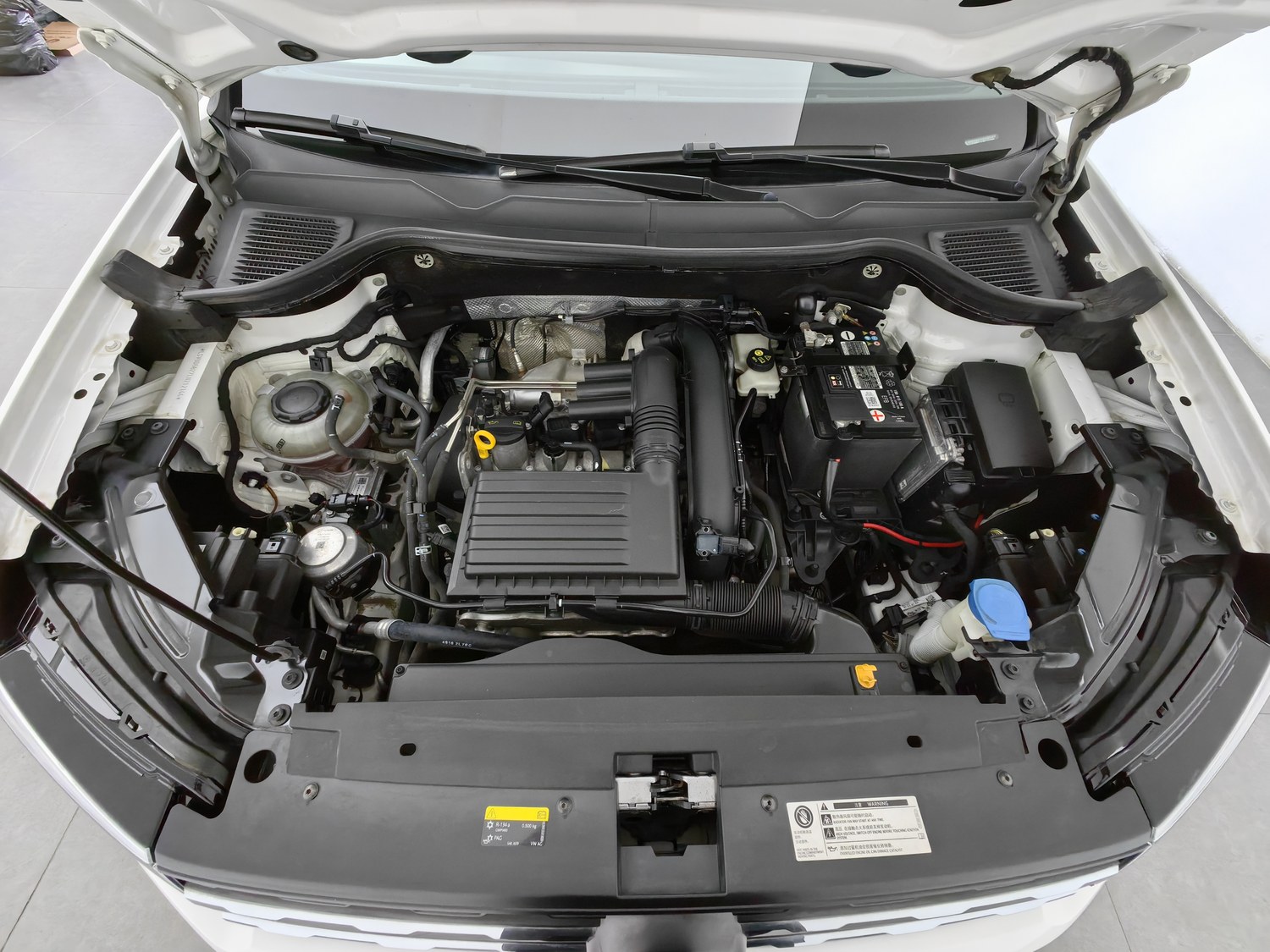 Used Volkswagen Tharu 2020 1.4 AT