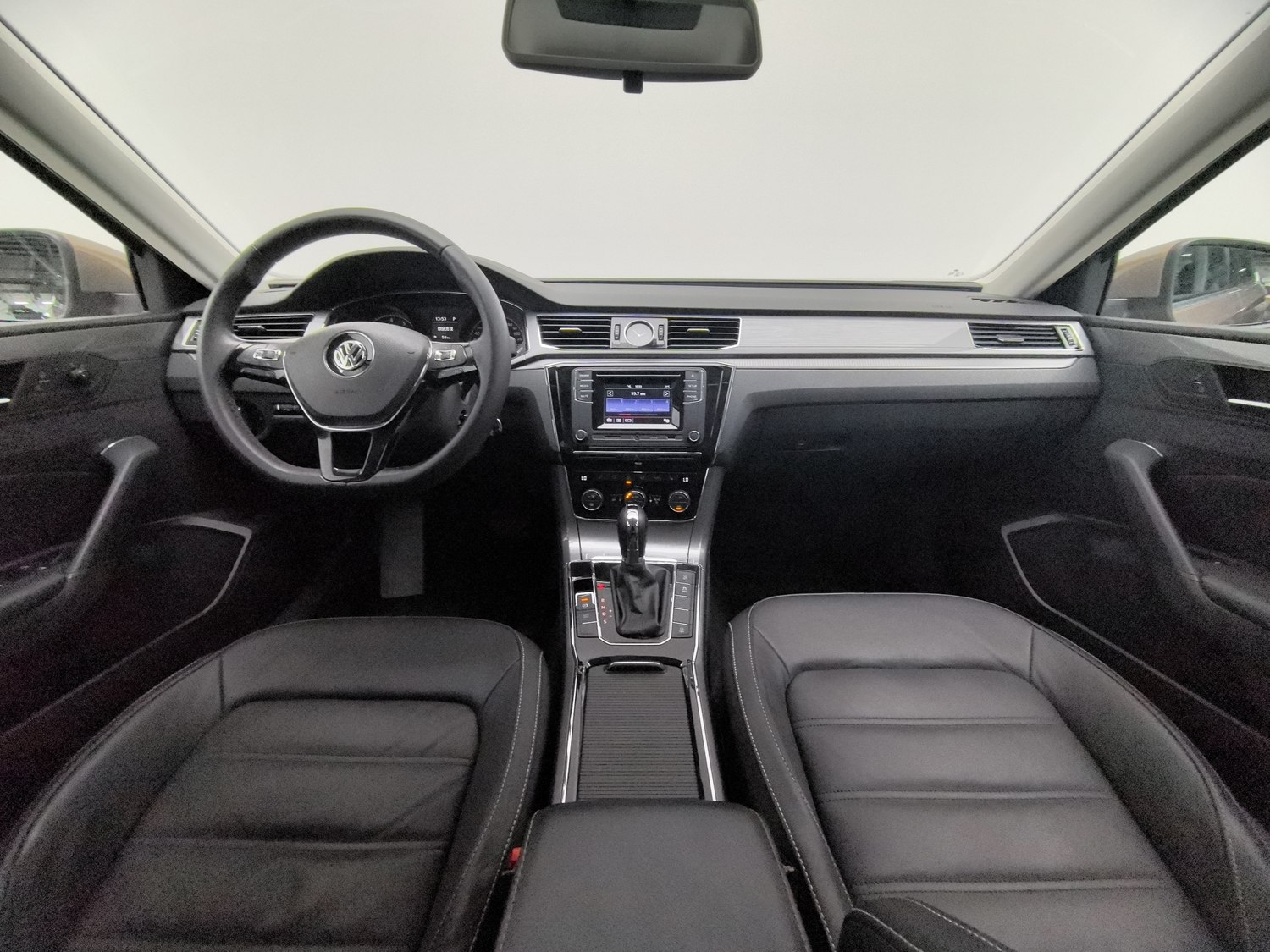 Used Volkswagen Passat 2016 1.8 AT