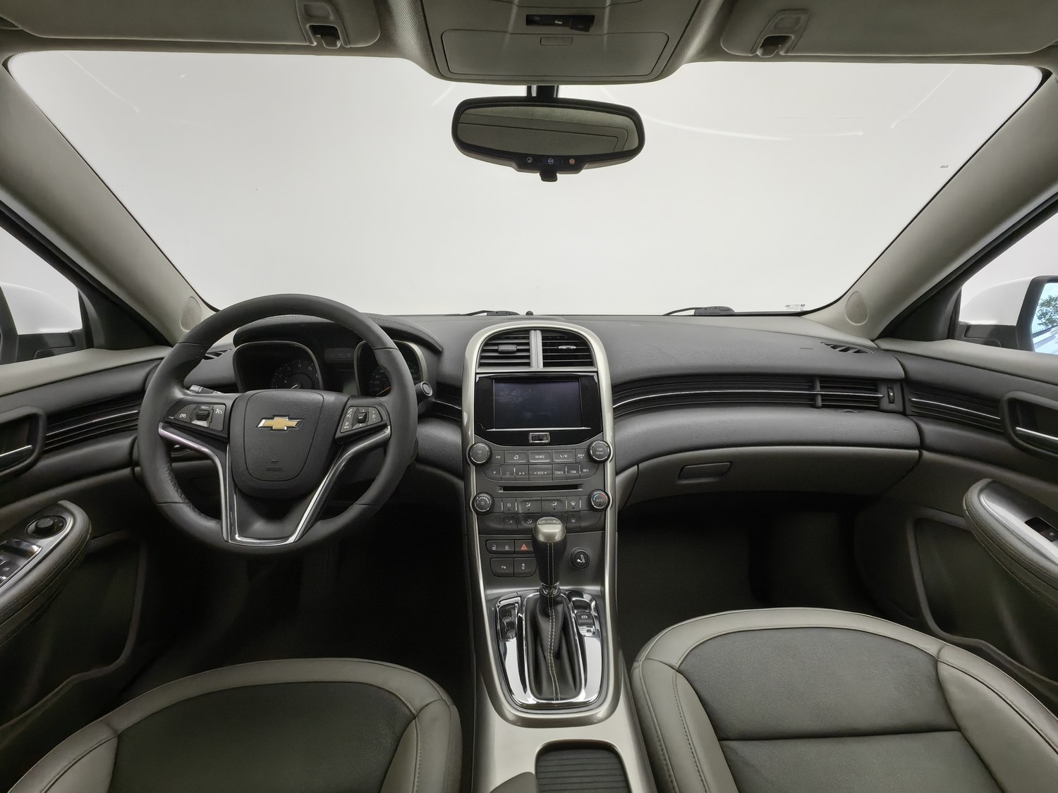 Used Chevrolet Malibu 2013 2.0 AT