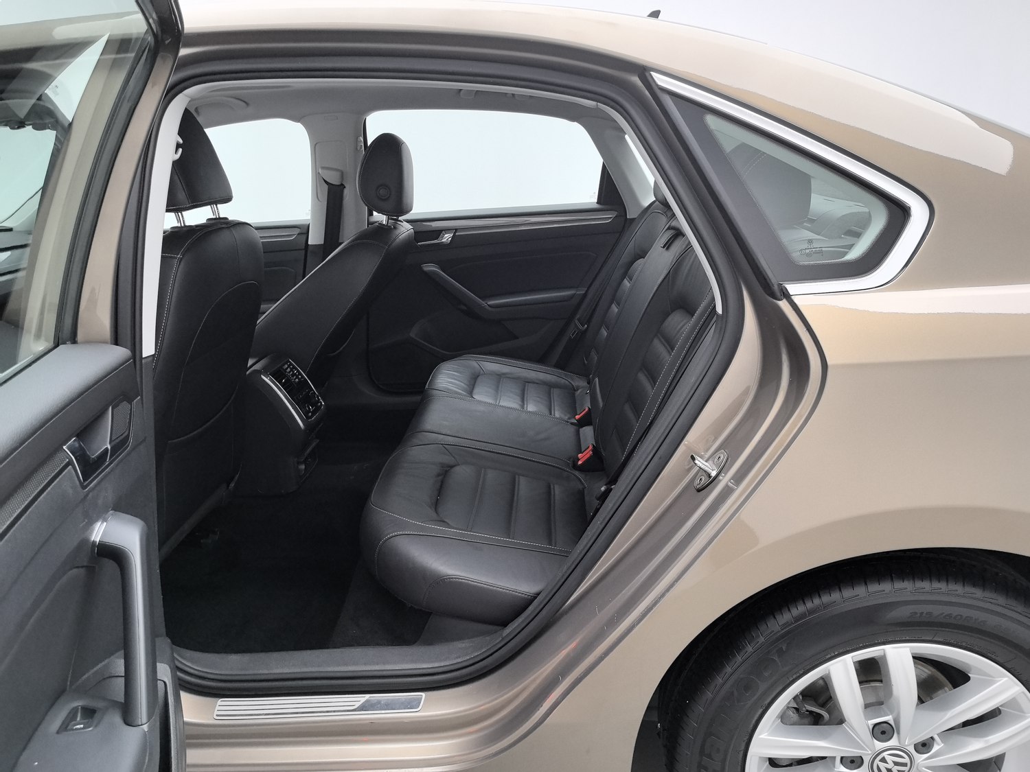 Used Volkswagen Passat 2016 1.8 AT