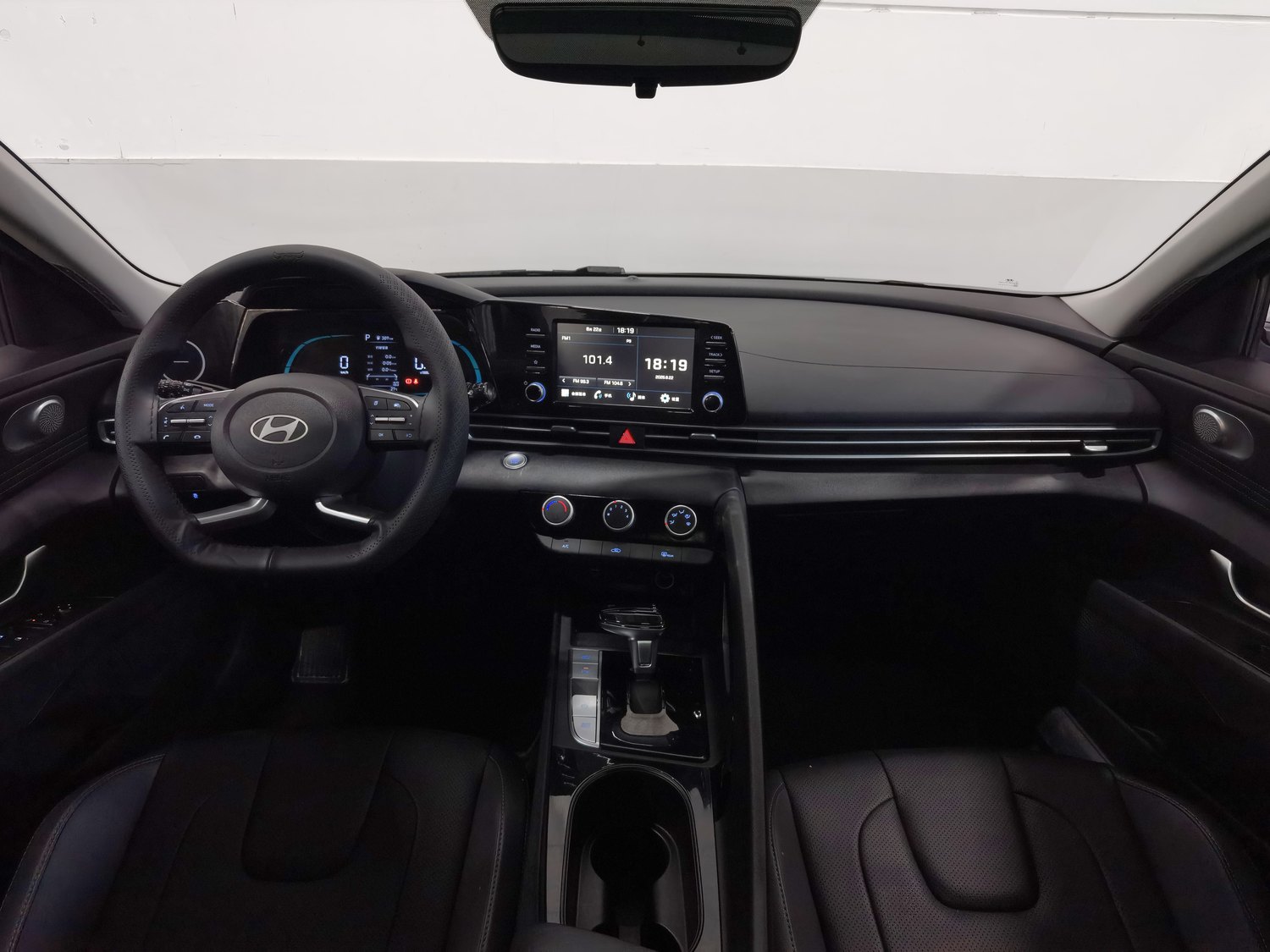 Used Hyundai Avante 2023 1.5 AT