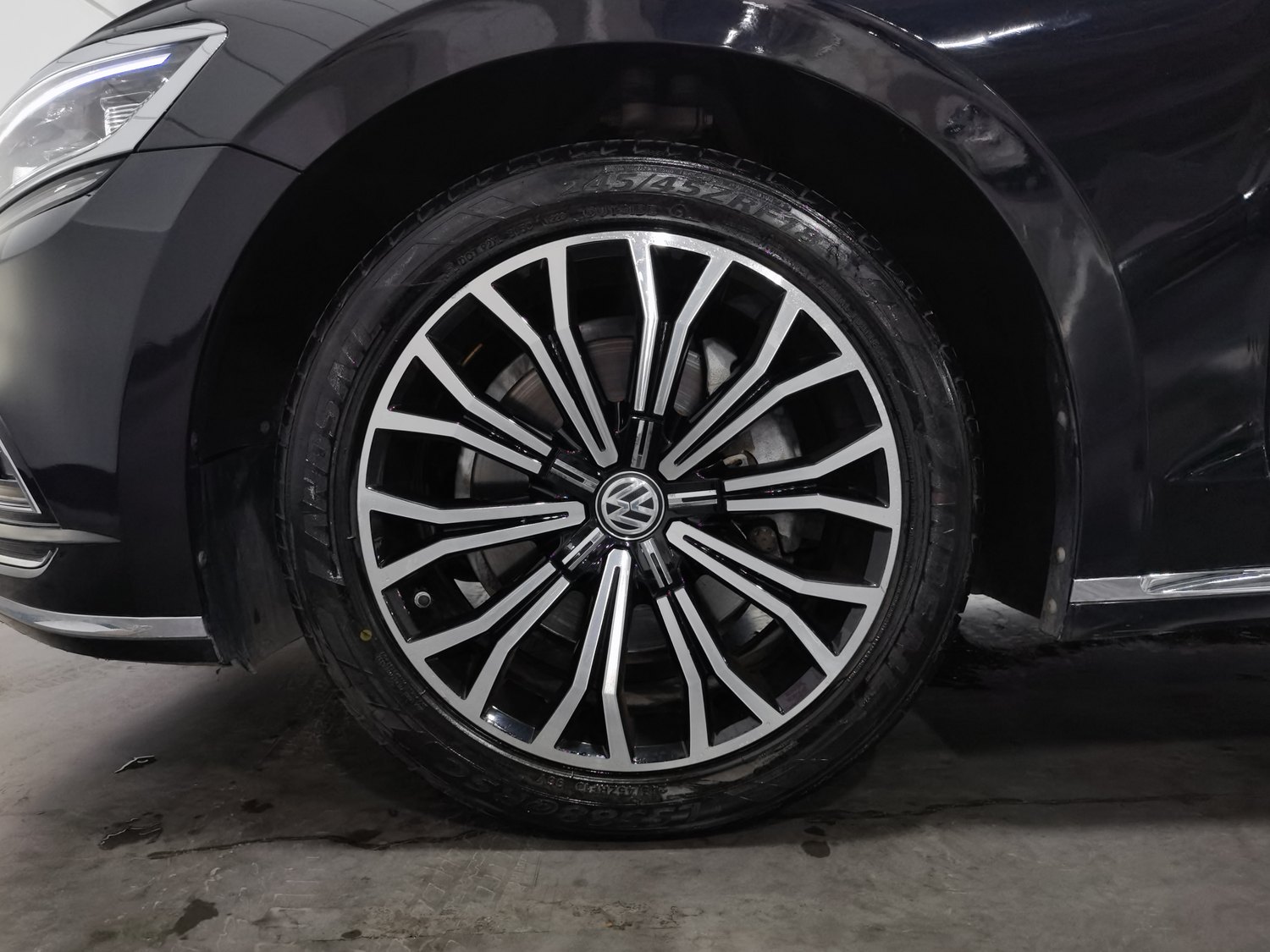 Used Volkswagen Phideon 2019 2.0 AT