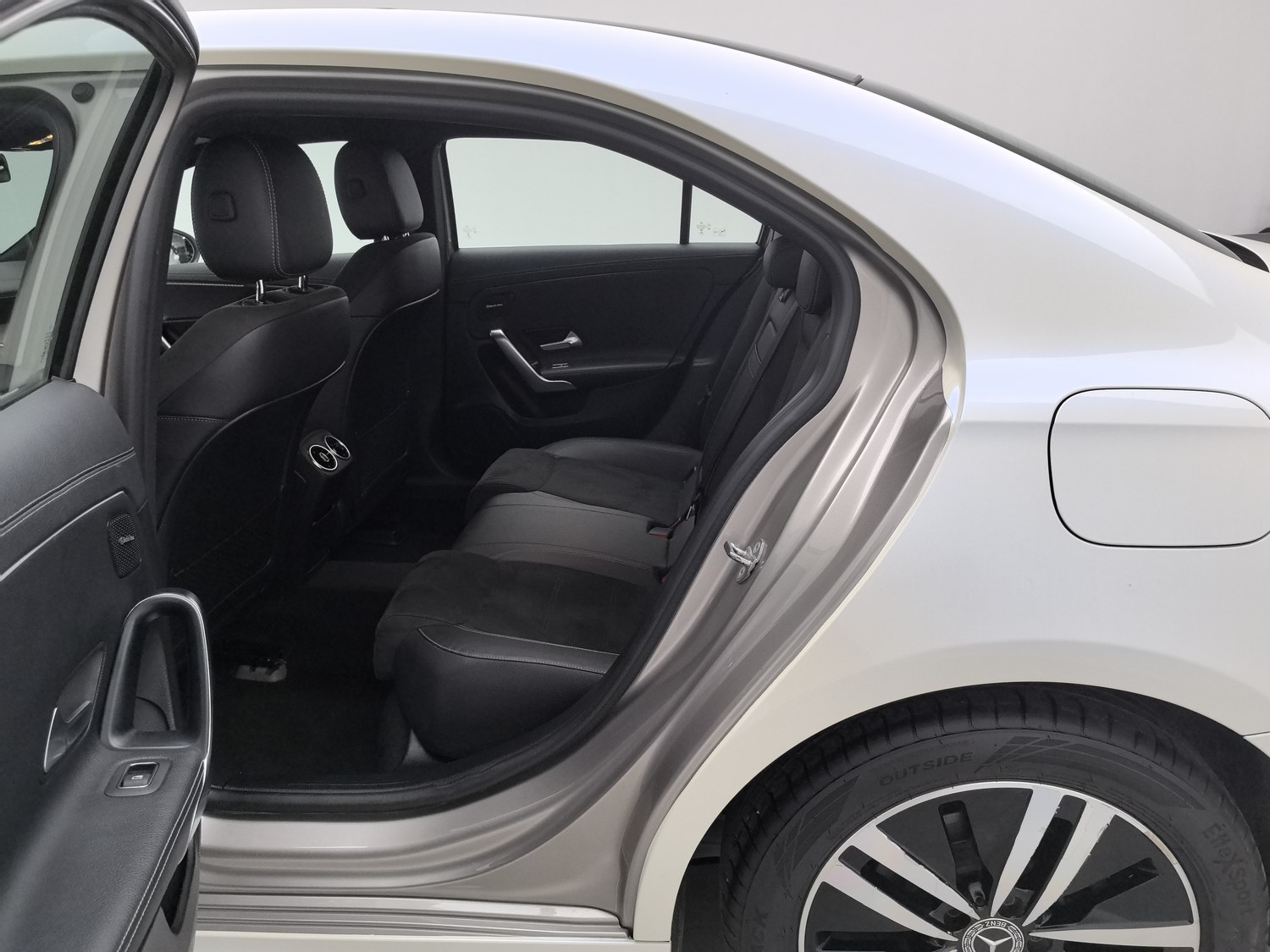Used Mercedes-Benz A-Class 2019 1.3 AT