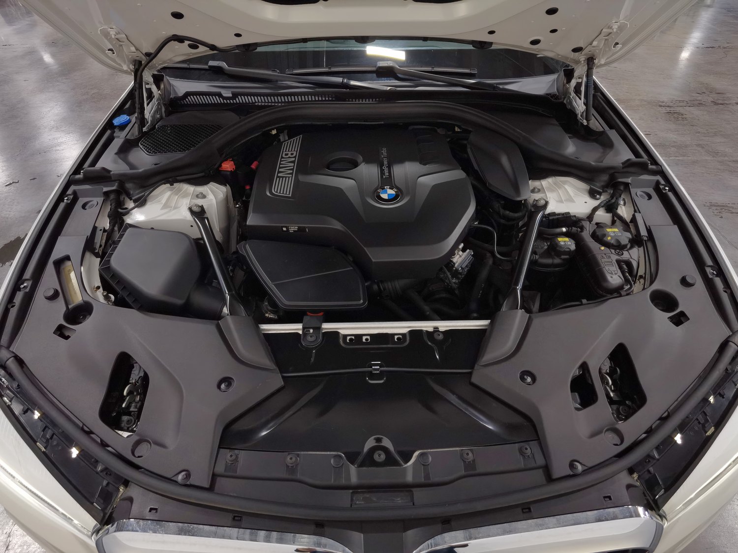 Used BMW THE5 2018 2.0 AT