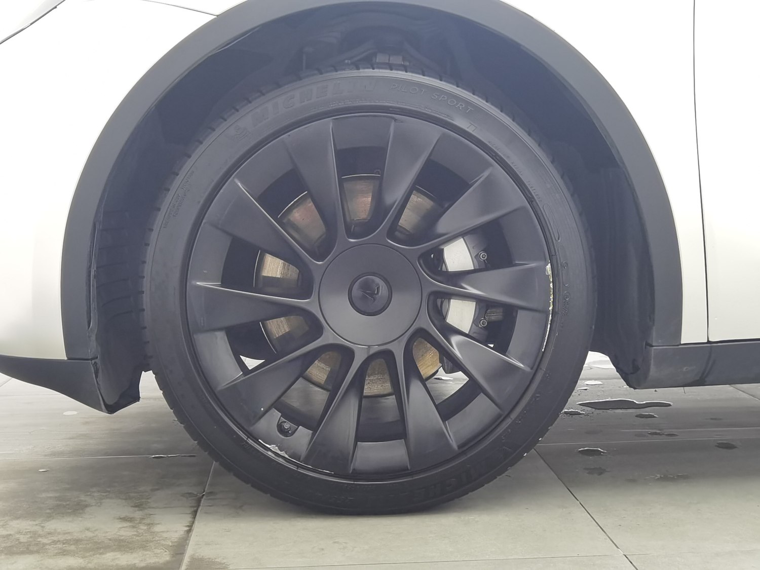 Used Tesla Model Y 2023