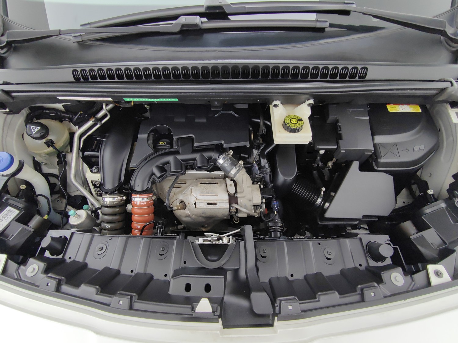 Used Peugeot 3008 2015 1.6 AT