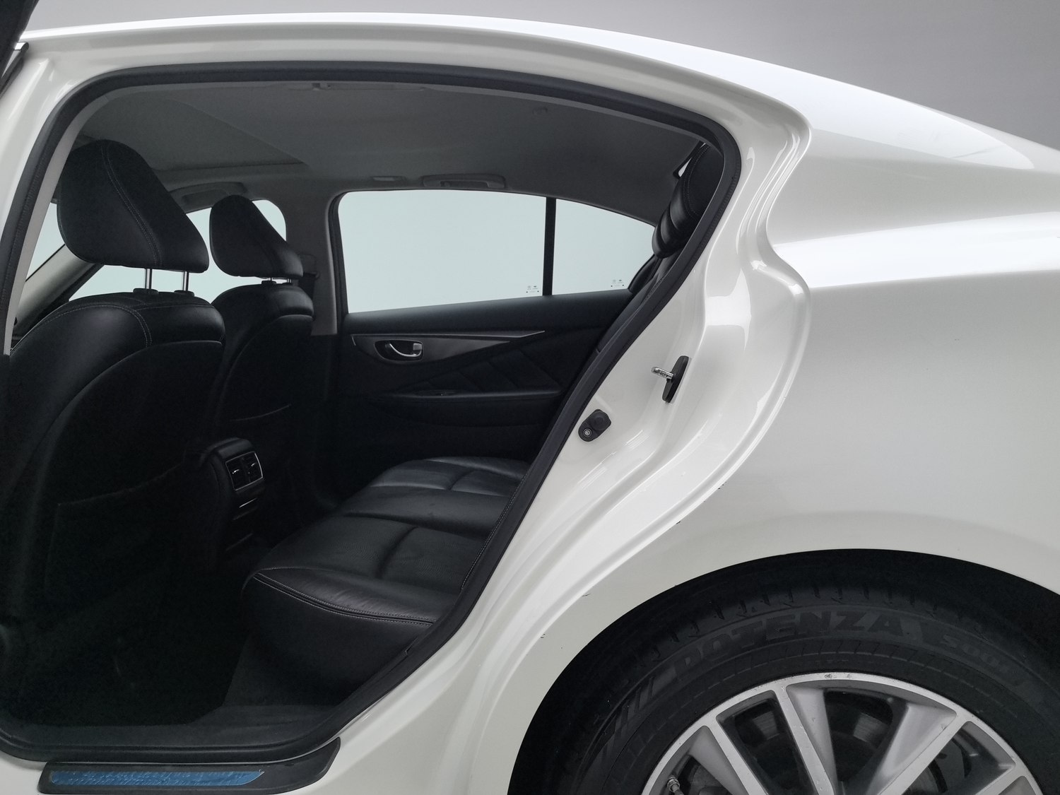 Used Infiniti Q50L 2016 2.0 AT