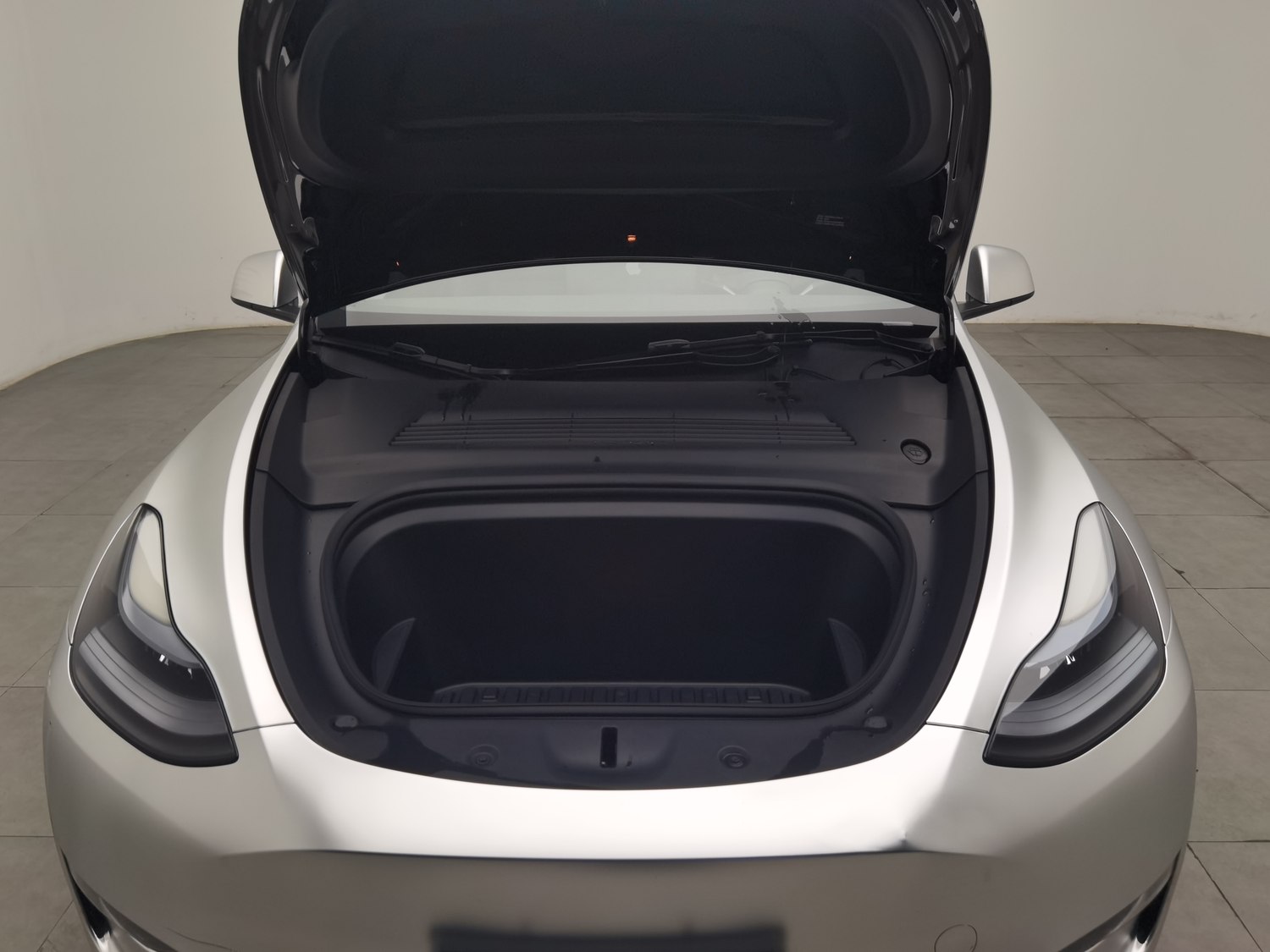 Used Tesla Model Y 2023