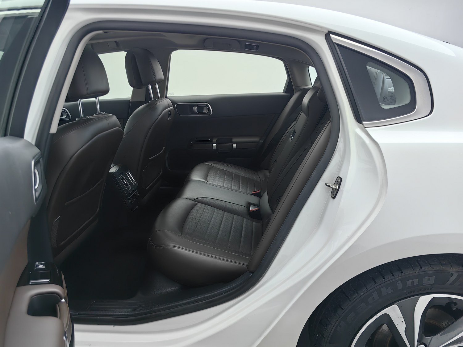 Used Citroen C6 2017 1.8 AT