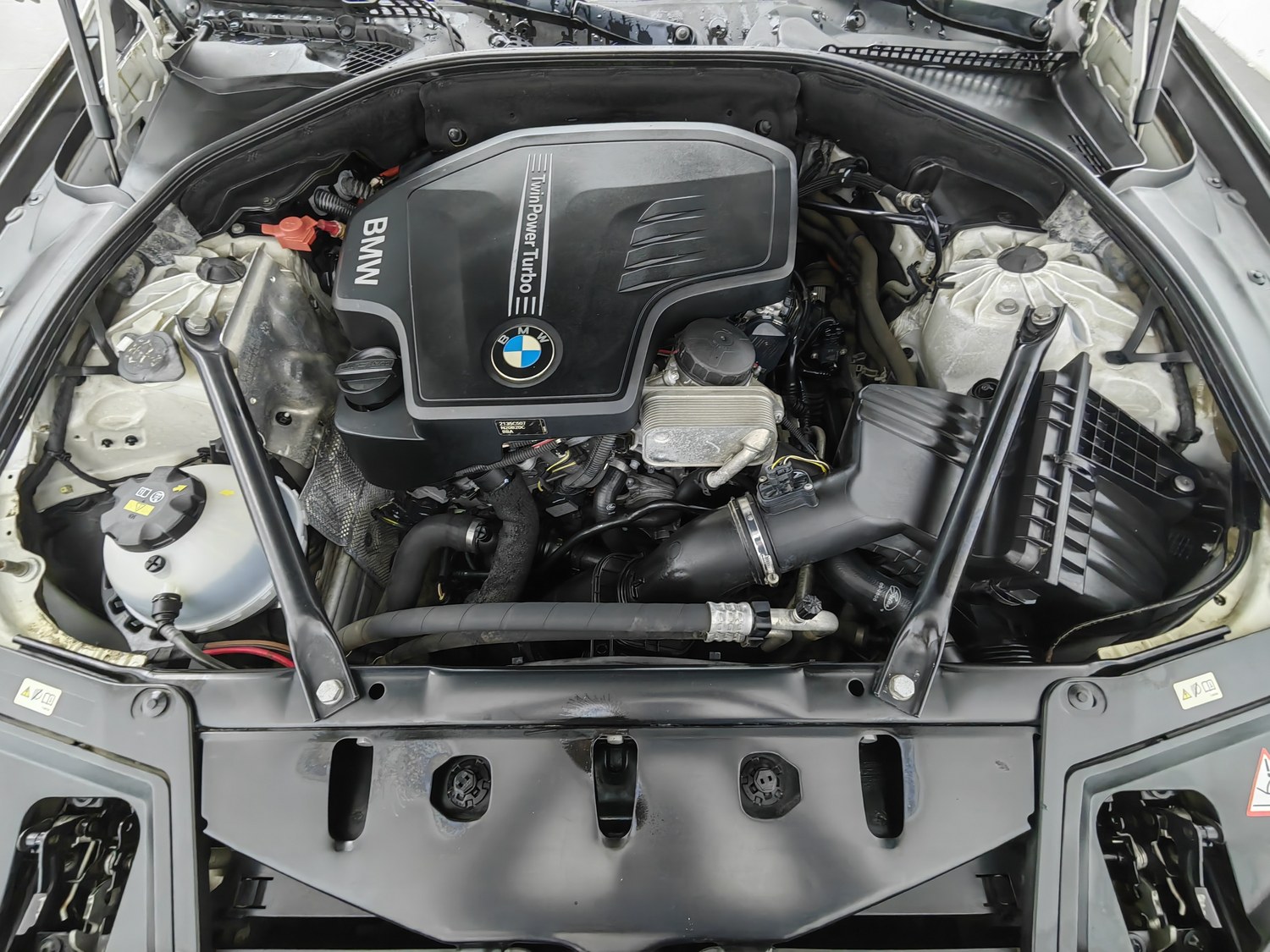Used BMW THE5 2014 2.0 AT
