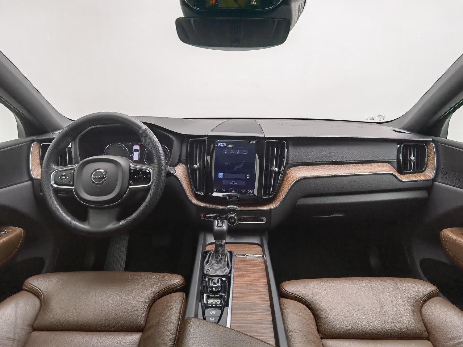 Used Volvo XC60 2021 2.0 AT